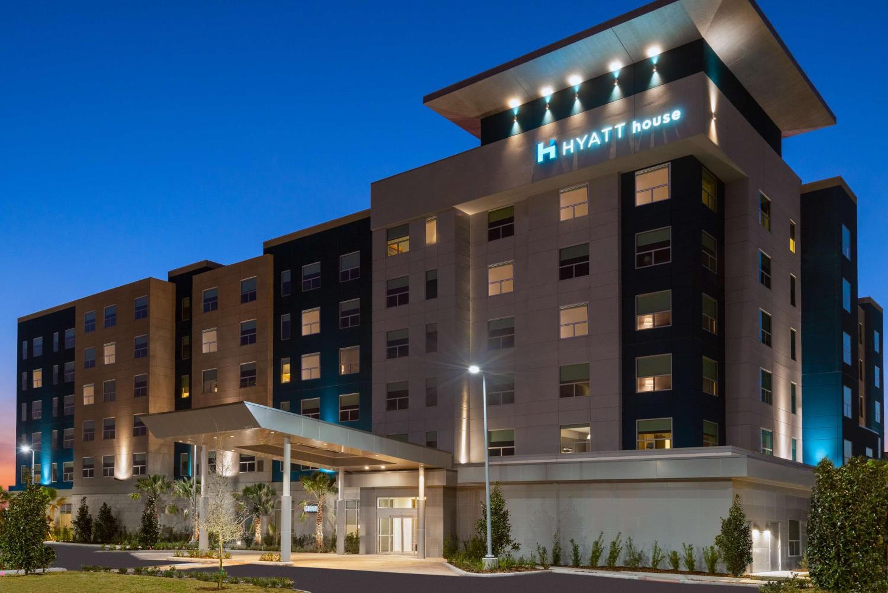 Hyatt House Orlando Aeroporto — 3