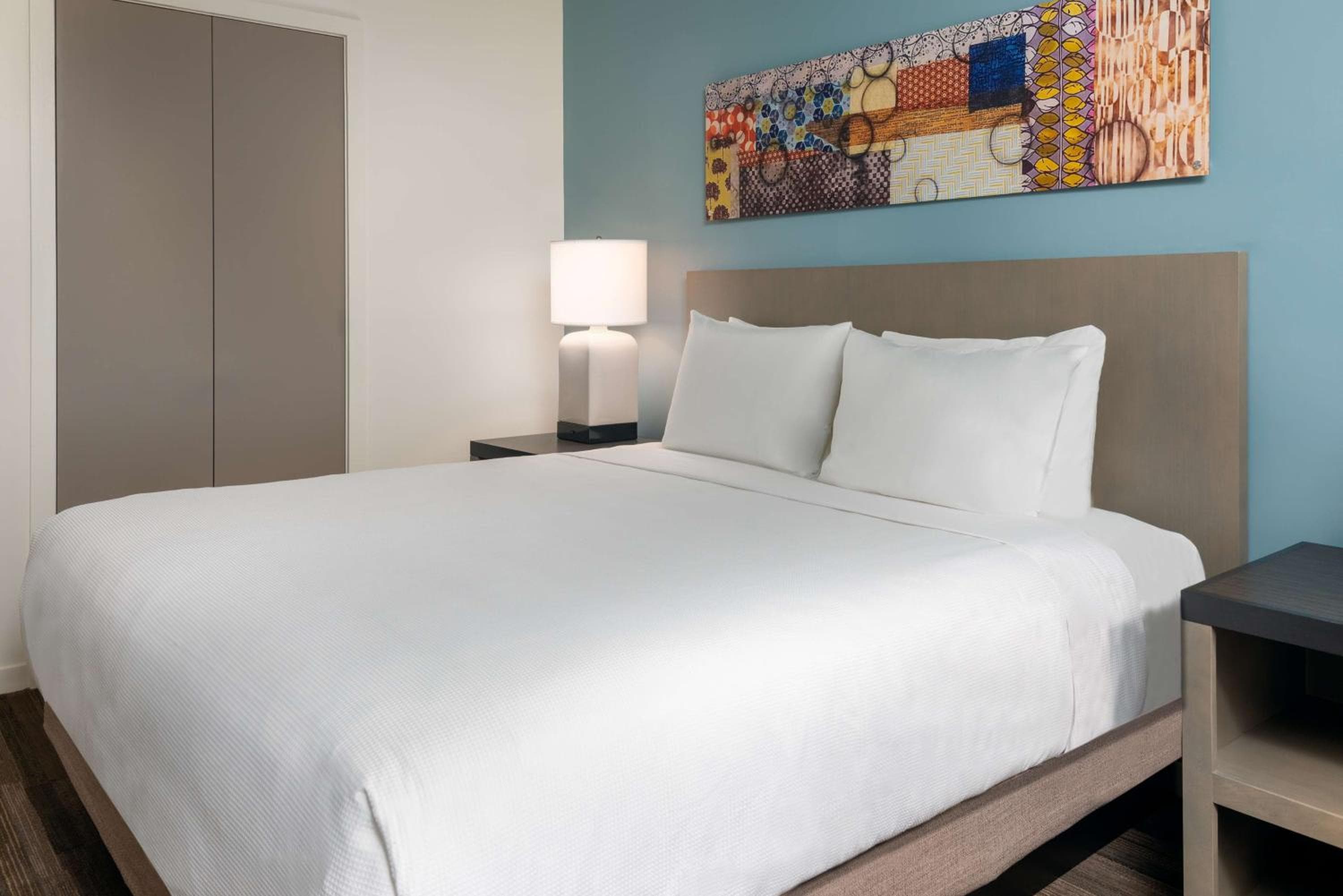 Hyatt House Orlando Aeroporto — 12