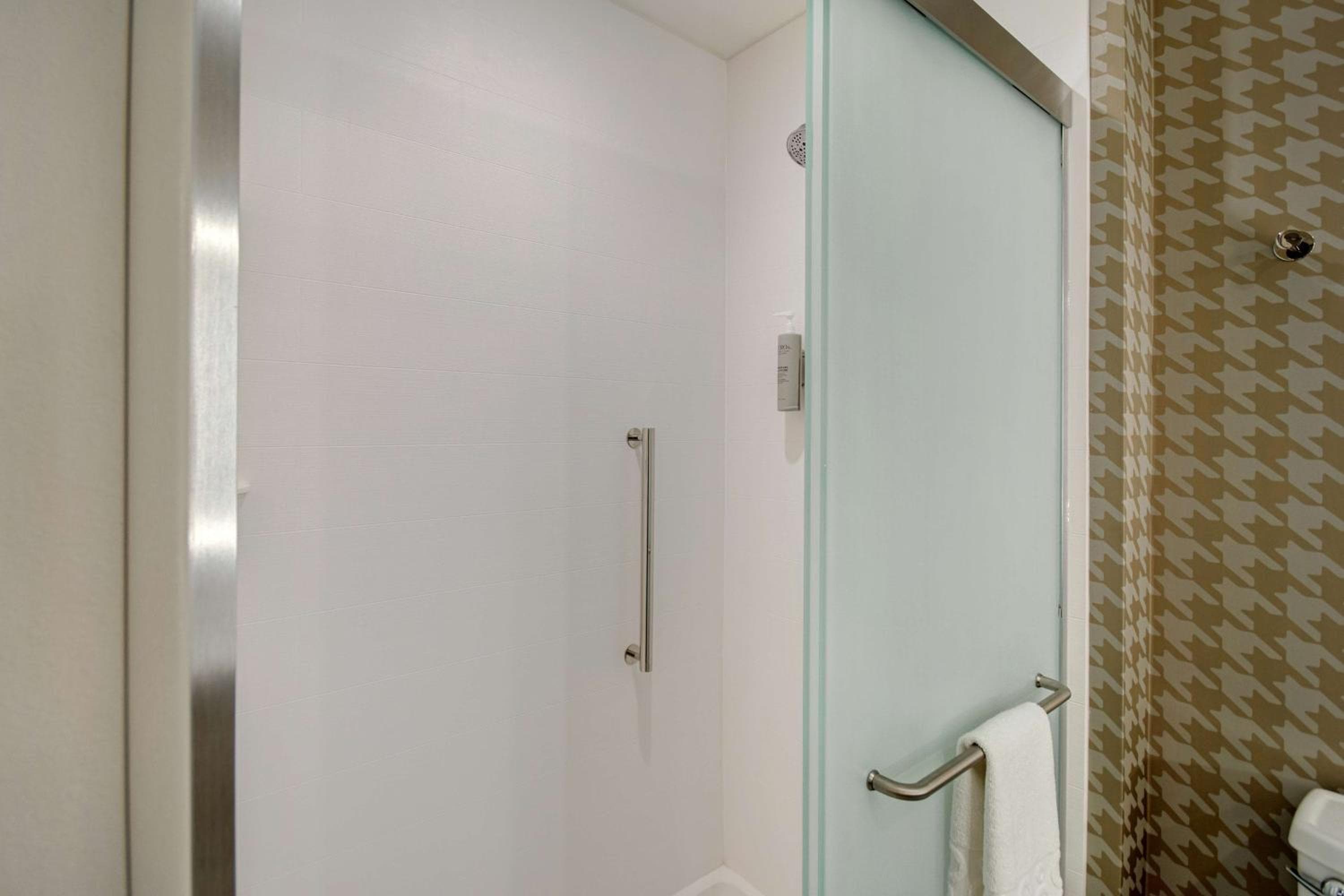 Home2 Suites By Hilton Las Vegas North — 24