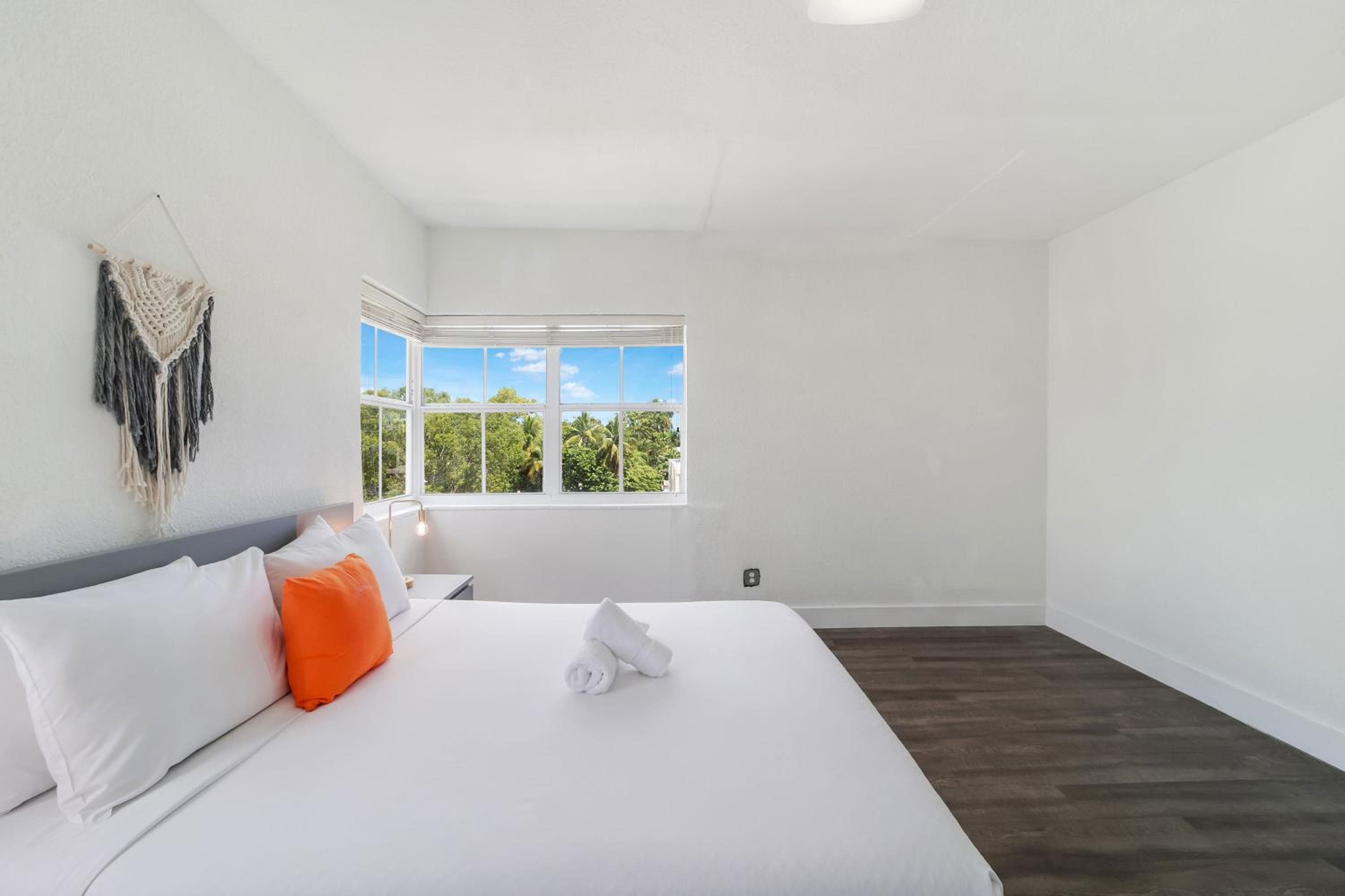 Treehouse Hotel — 23
