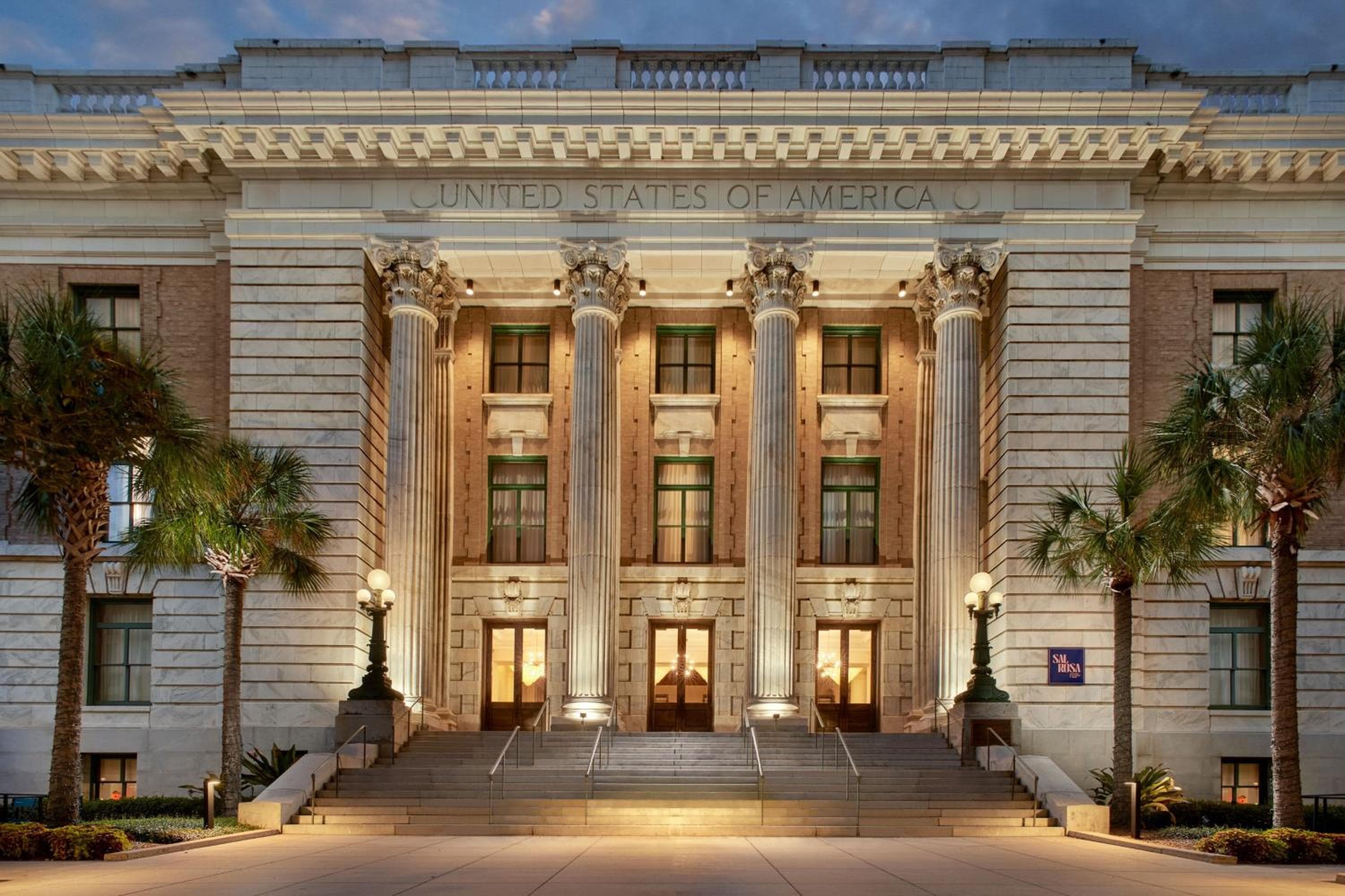 Le Meridien Tampa, The Courthouse — 1