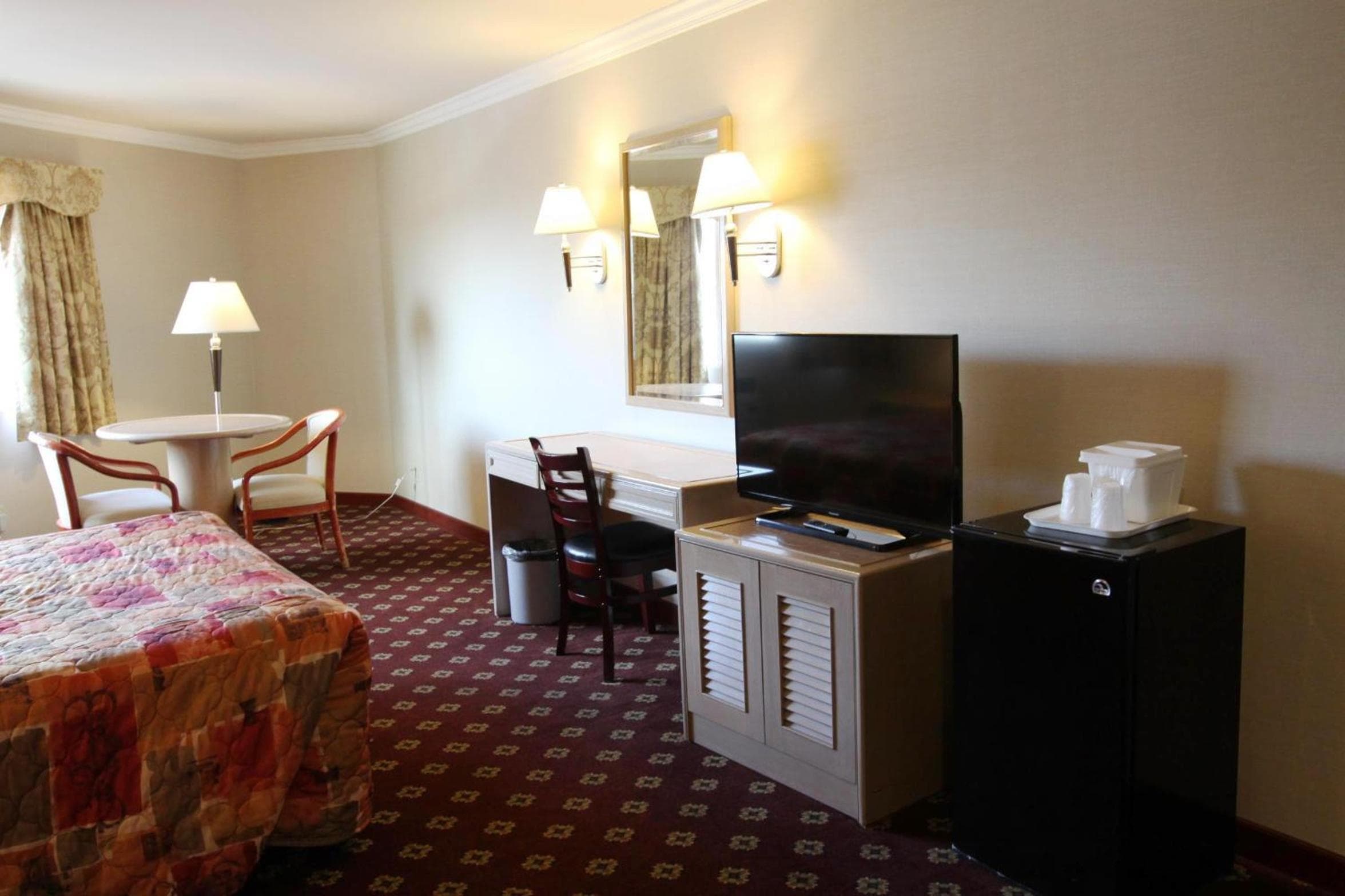 Metro Plaza Hotel — 28