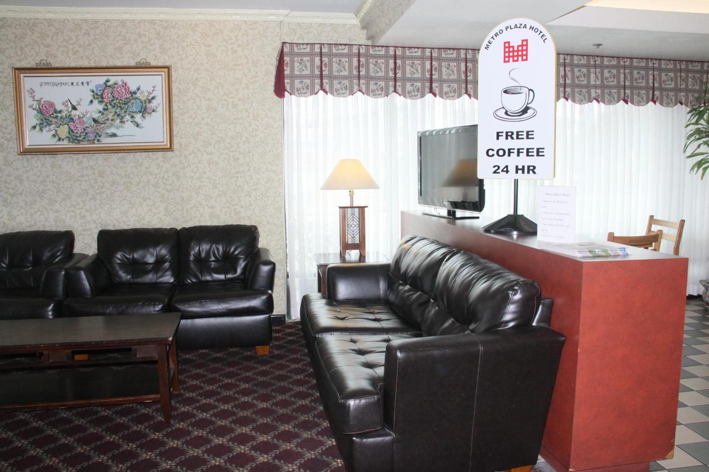 Metro Plaza Hotel — 7