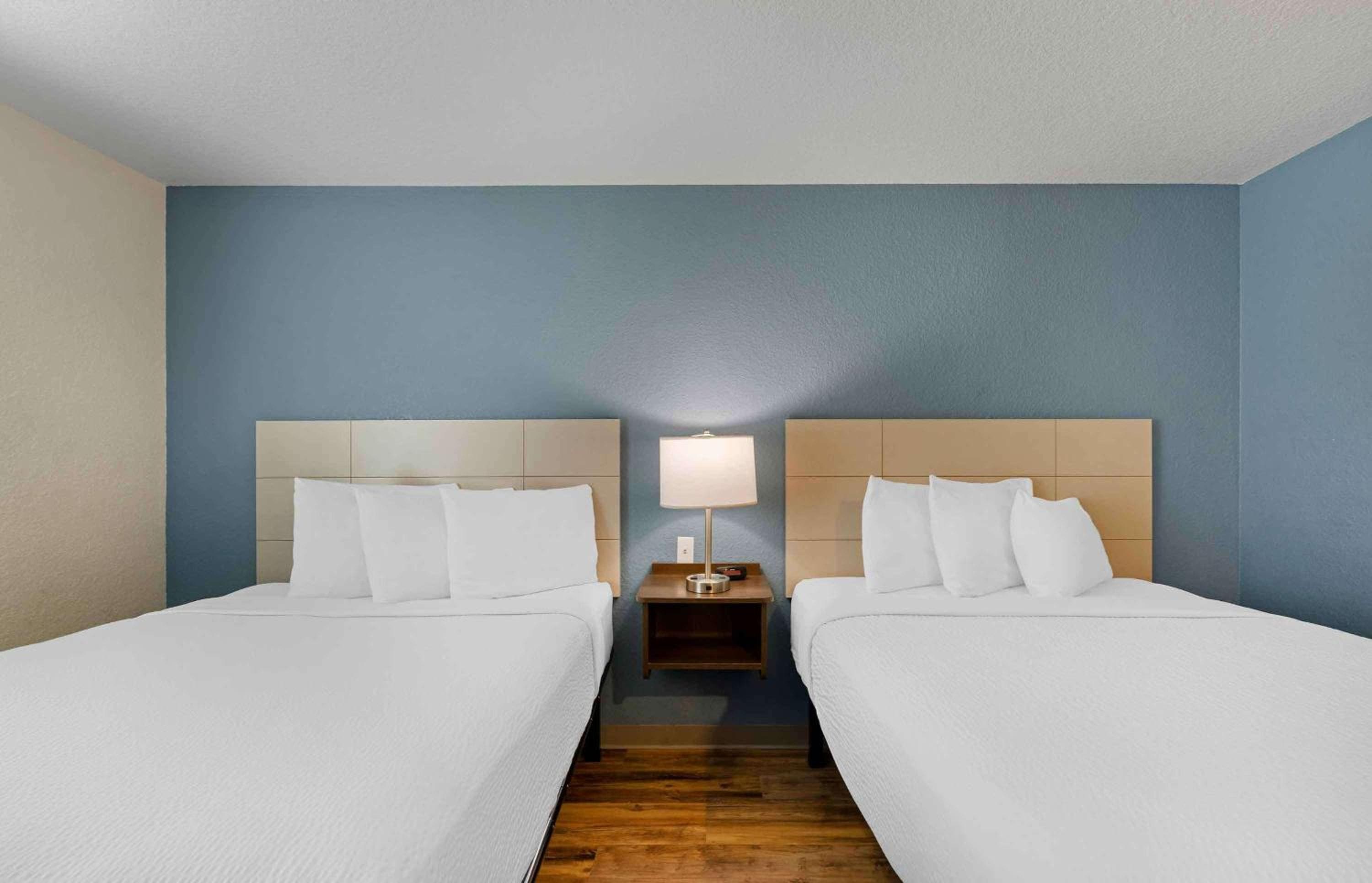 Extended Stay America Select Suites - Tampa - Northeast — 18