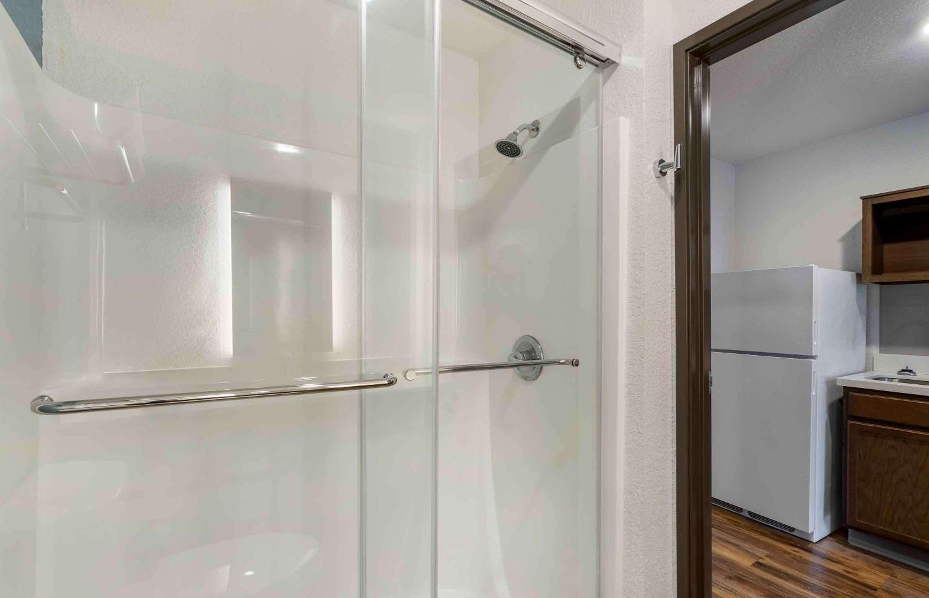 Extended Stay America Select Suites - Tampa - Northeast — 22