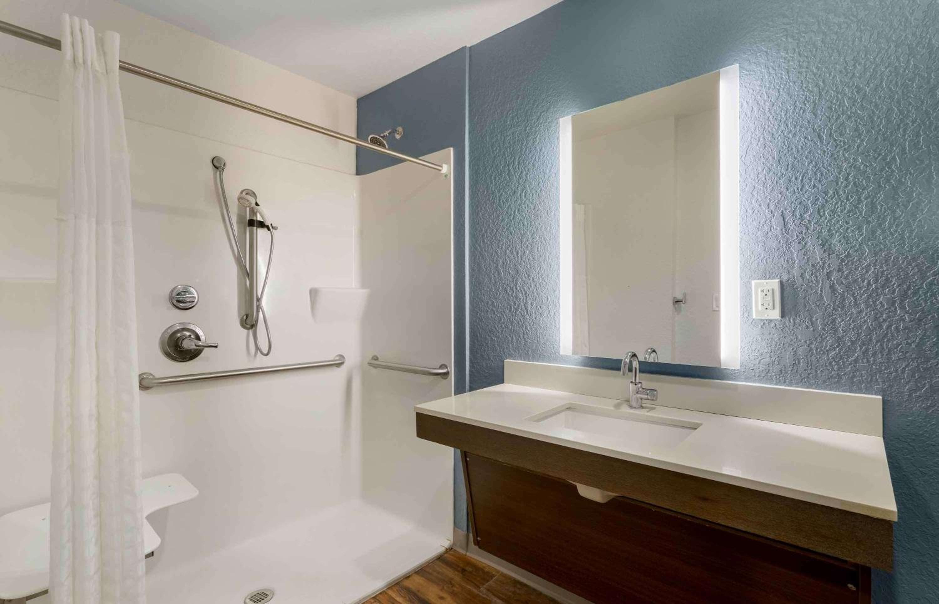 Extended Stay America Select Suites - Tampa - Northeast — 23