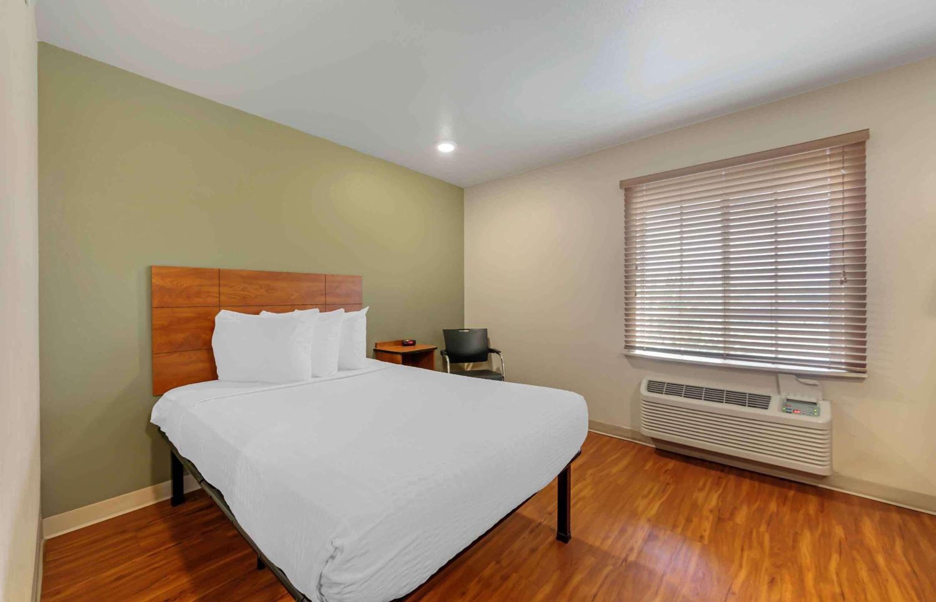 Extended Stay America Select Suites - Fort Lauderdale - Airport - West — 4