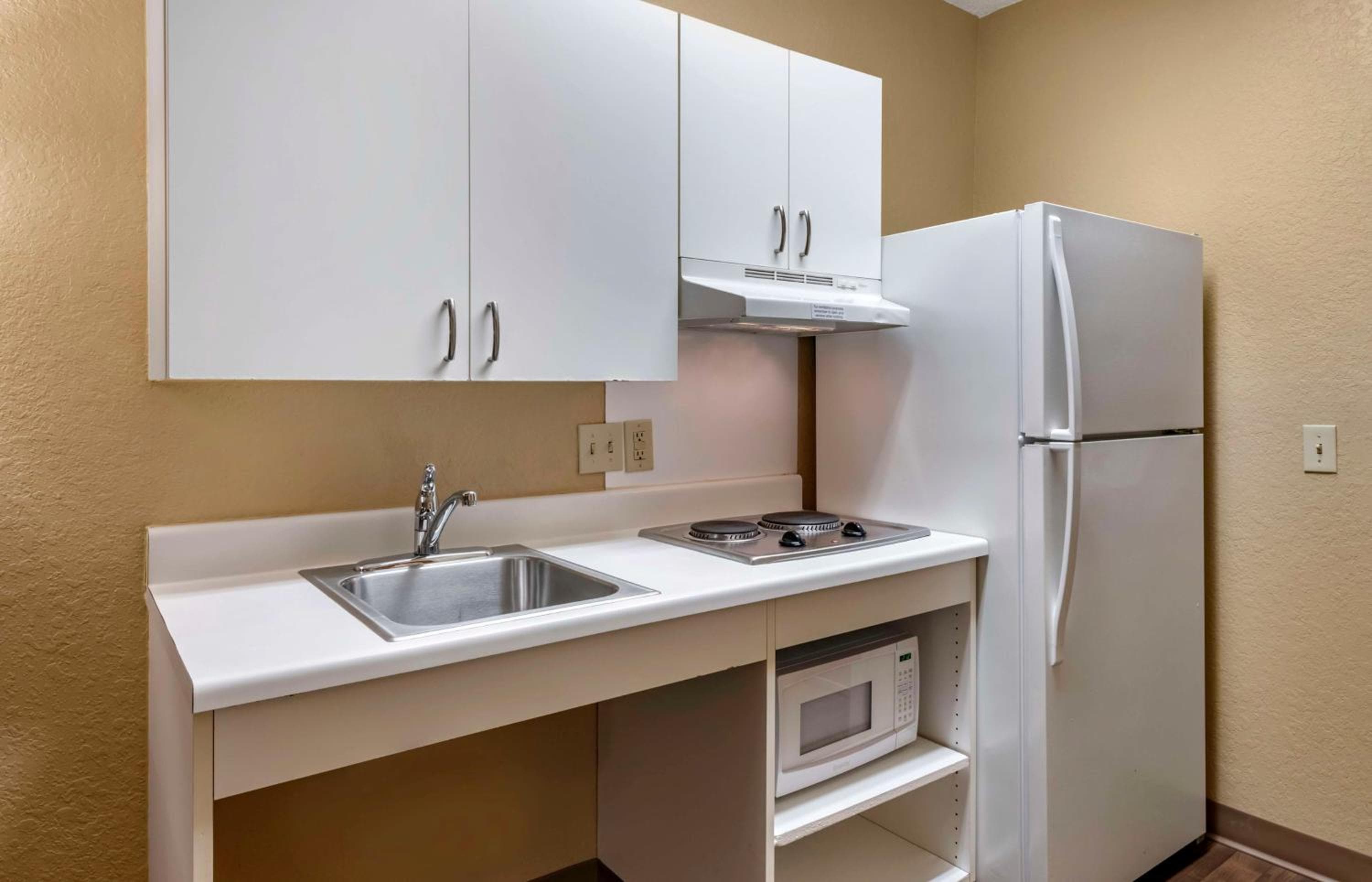 Extended Stay America Suites - Orlando - Orlando Theme Parks - Major Blvd — 11