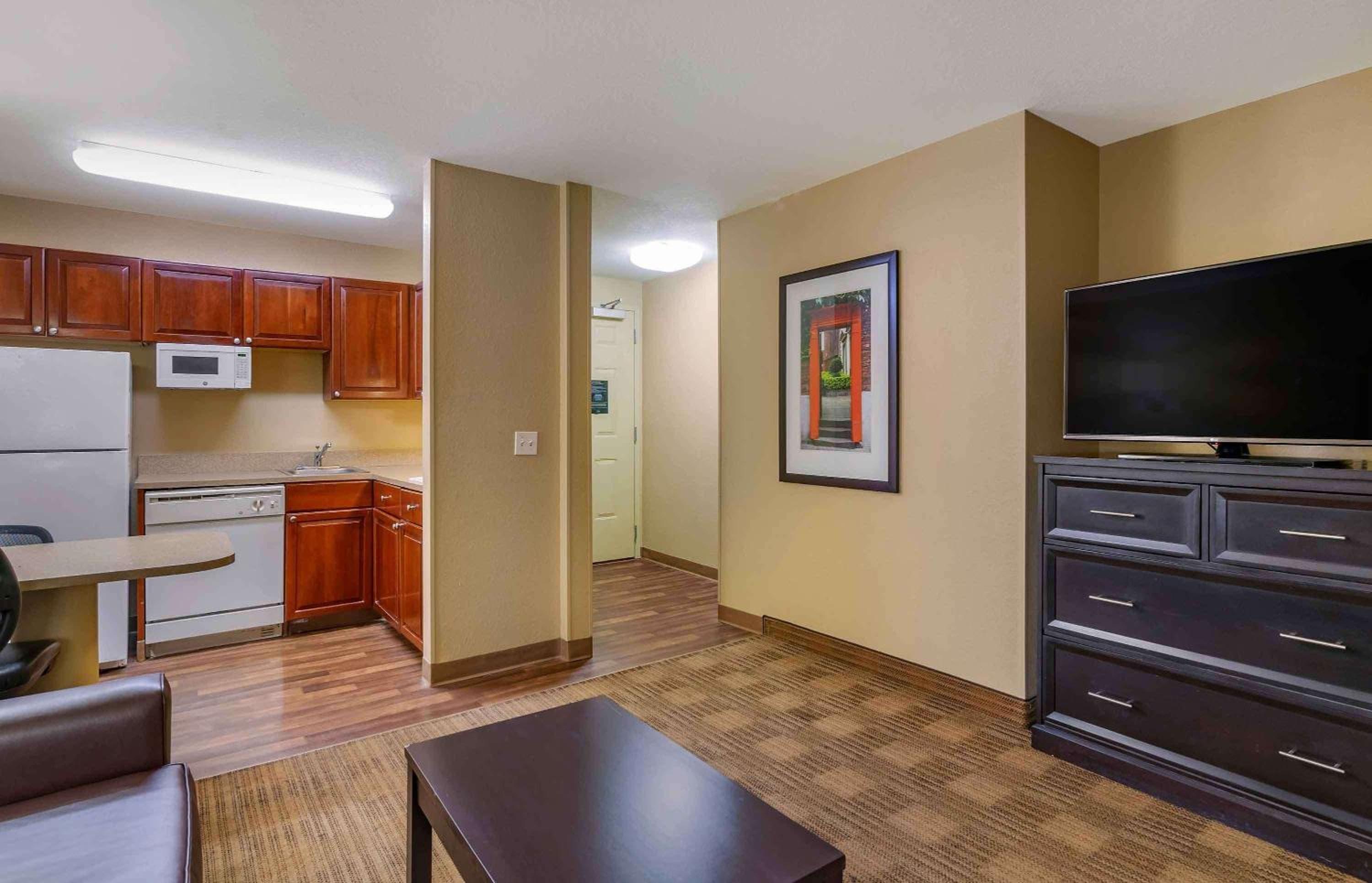 Extended Stay America Suites - Tampa - Aeropuerto - N Westshore Blvd — 27
