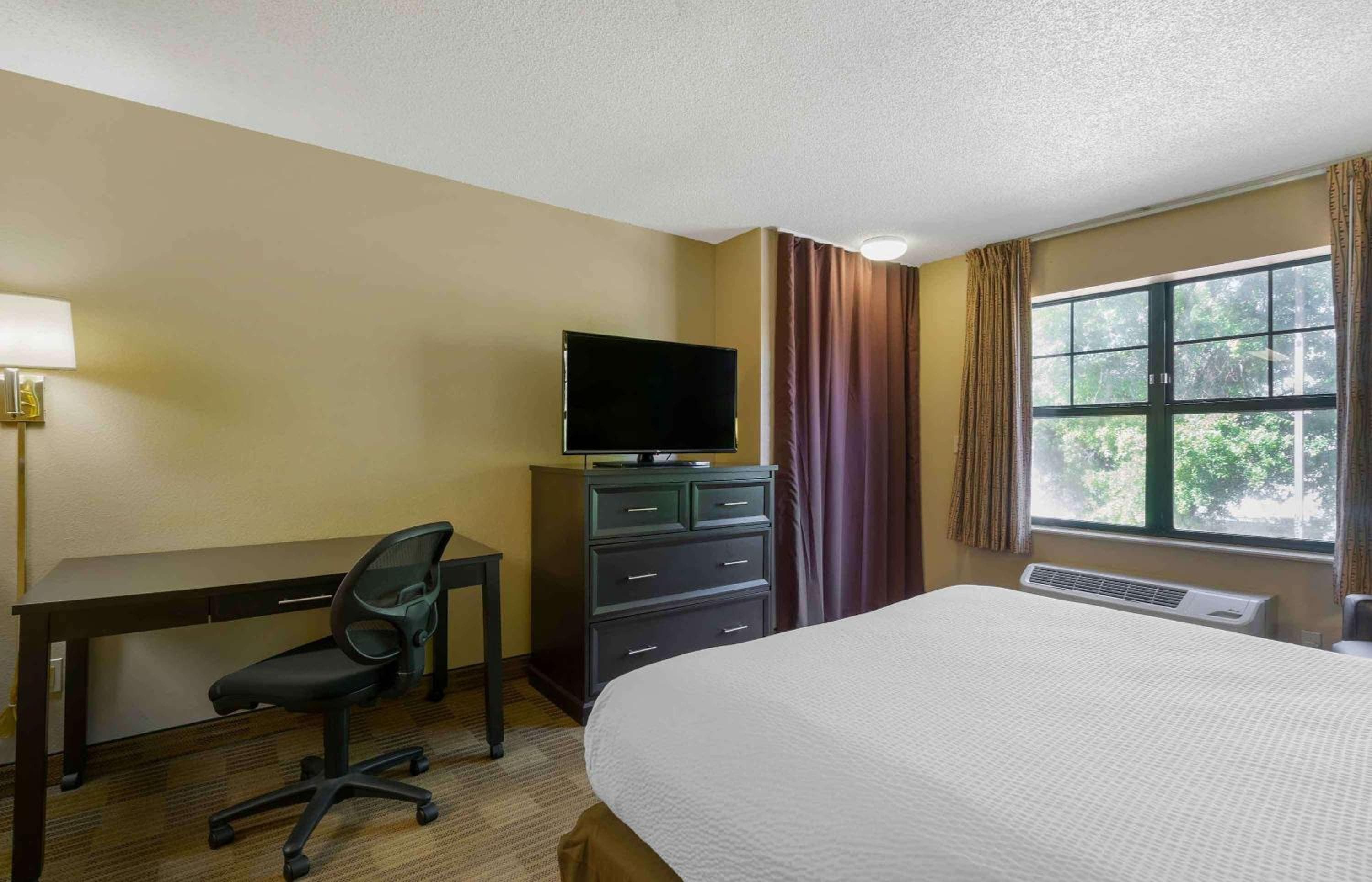 Extended Stay America Suites - Tampa - Airport - Spruce Street — 24
