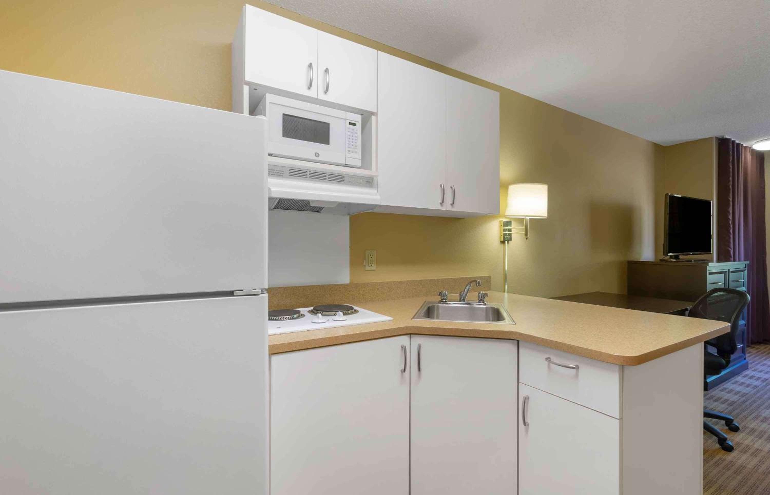 Extended Stay America Suites - Tampa - Airport - Spruce Street — 30