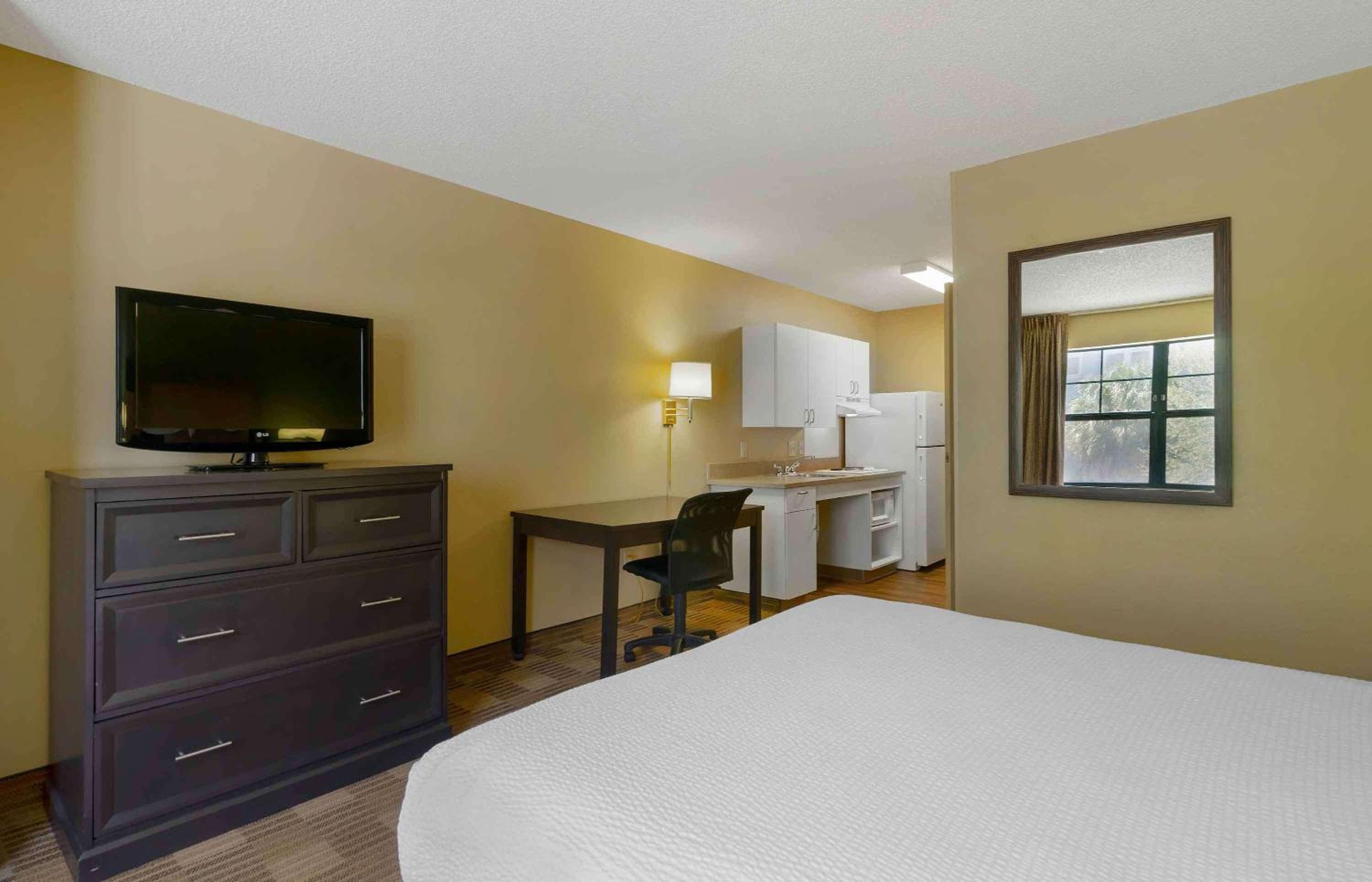 Extended Stay America Suites - Tampa - Airport - Spruce Street — 25