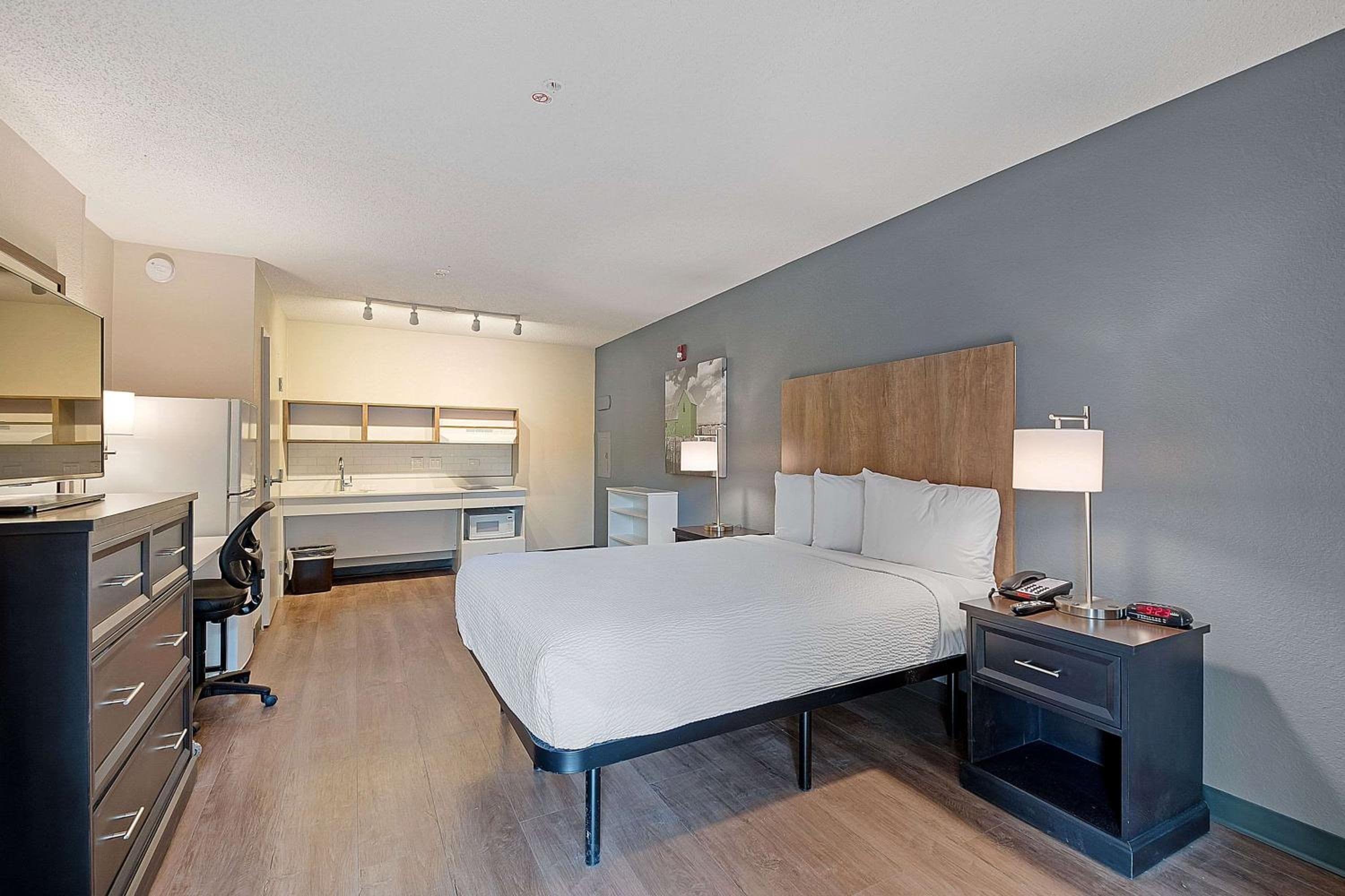 Extended Stay America Suites - Miami - Aeropuerto - Laguna Azul — 8