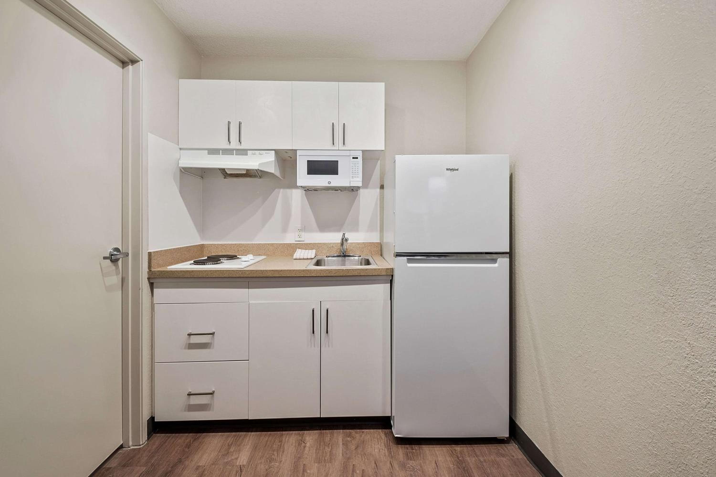 Extended Stay America Suites - Miami - Aeropuerto - Laguna Azul — 15