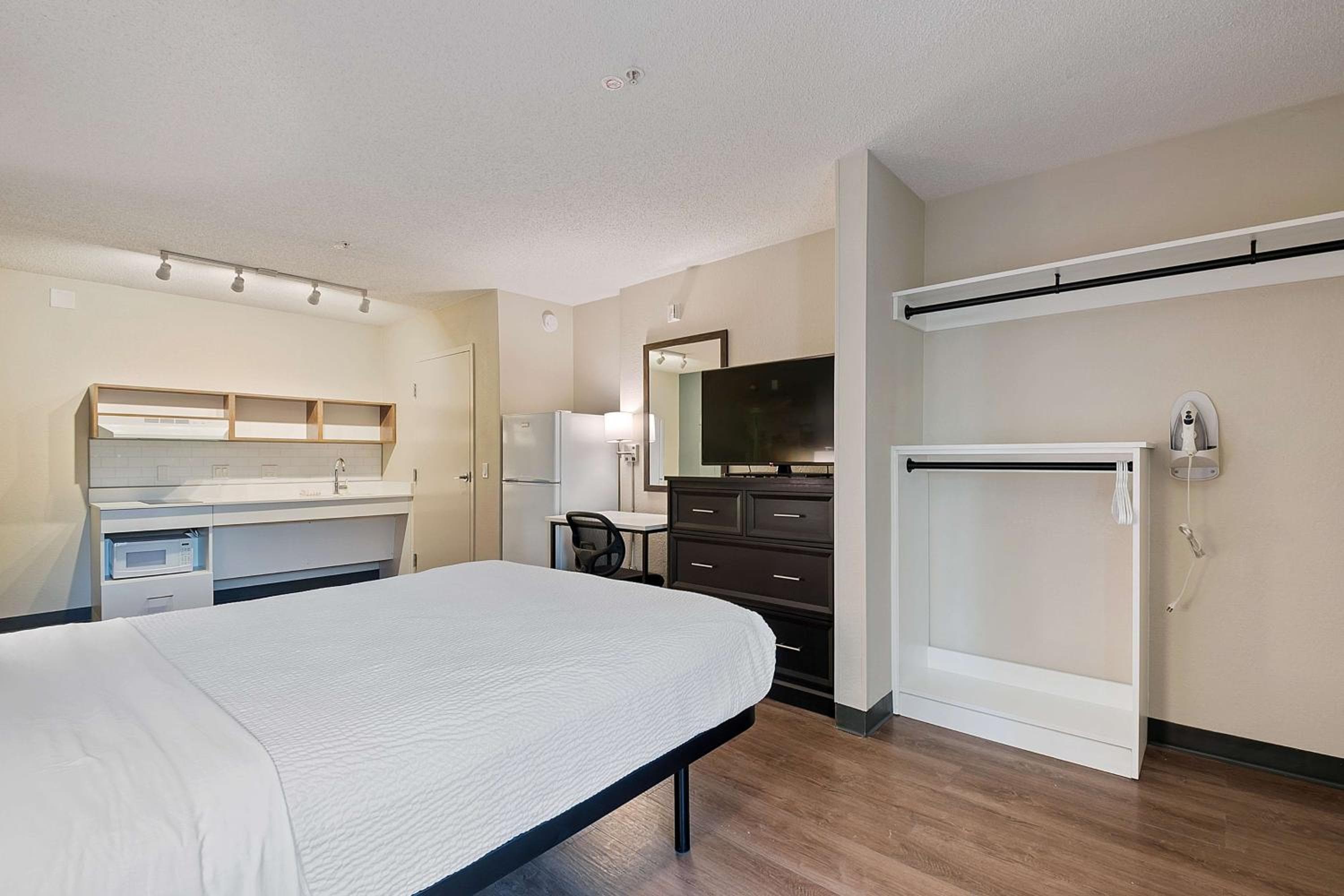 Extended Stay America Suites - Miami - Aeropuerto - Laguna Azul — 21