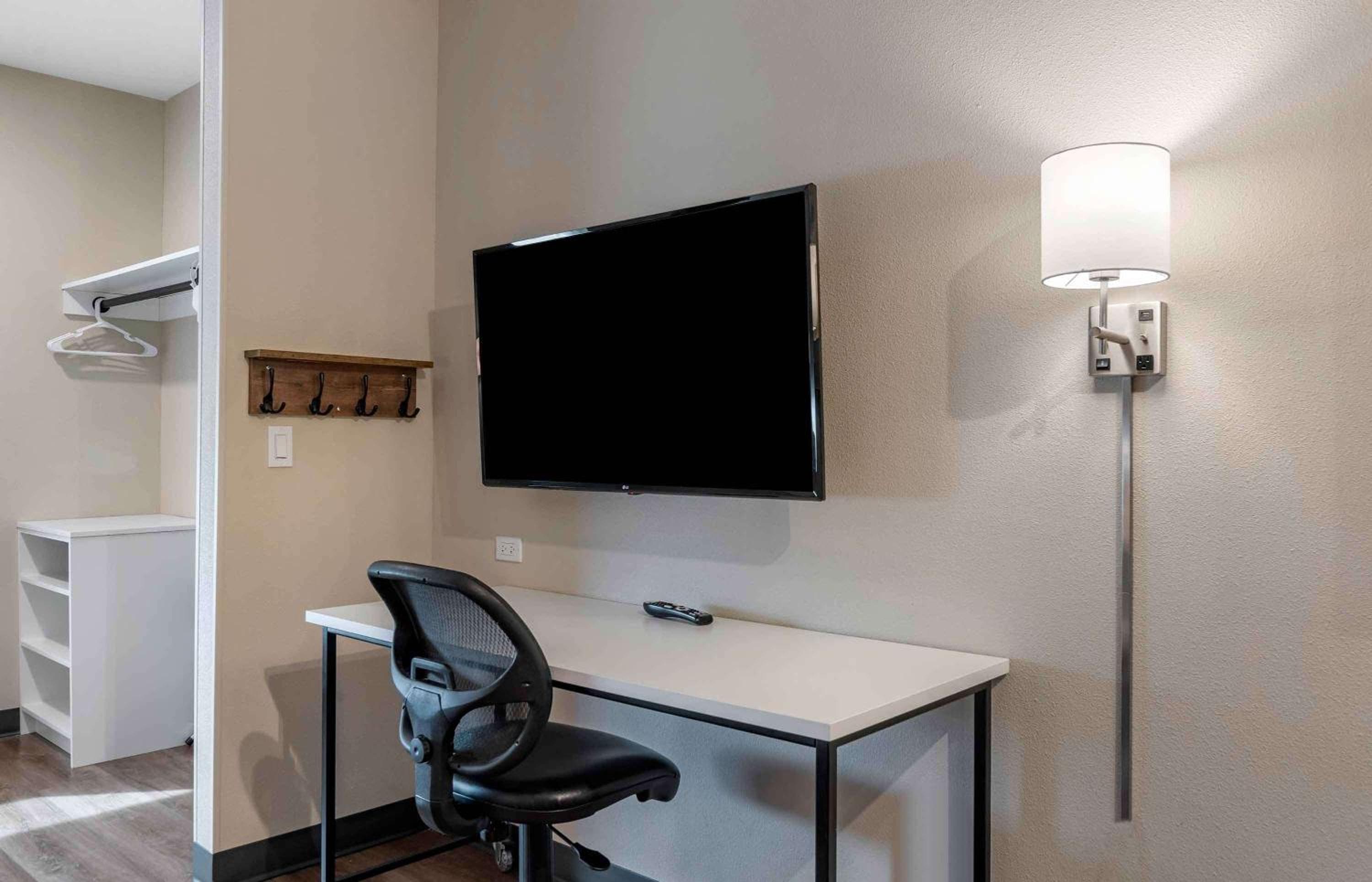 Extended Stay America Premier Suites - Miami - Airport - Doral - 87th Avenue South — 11