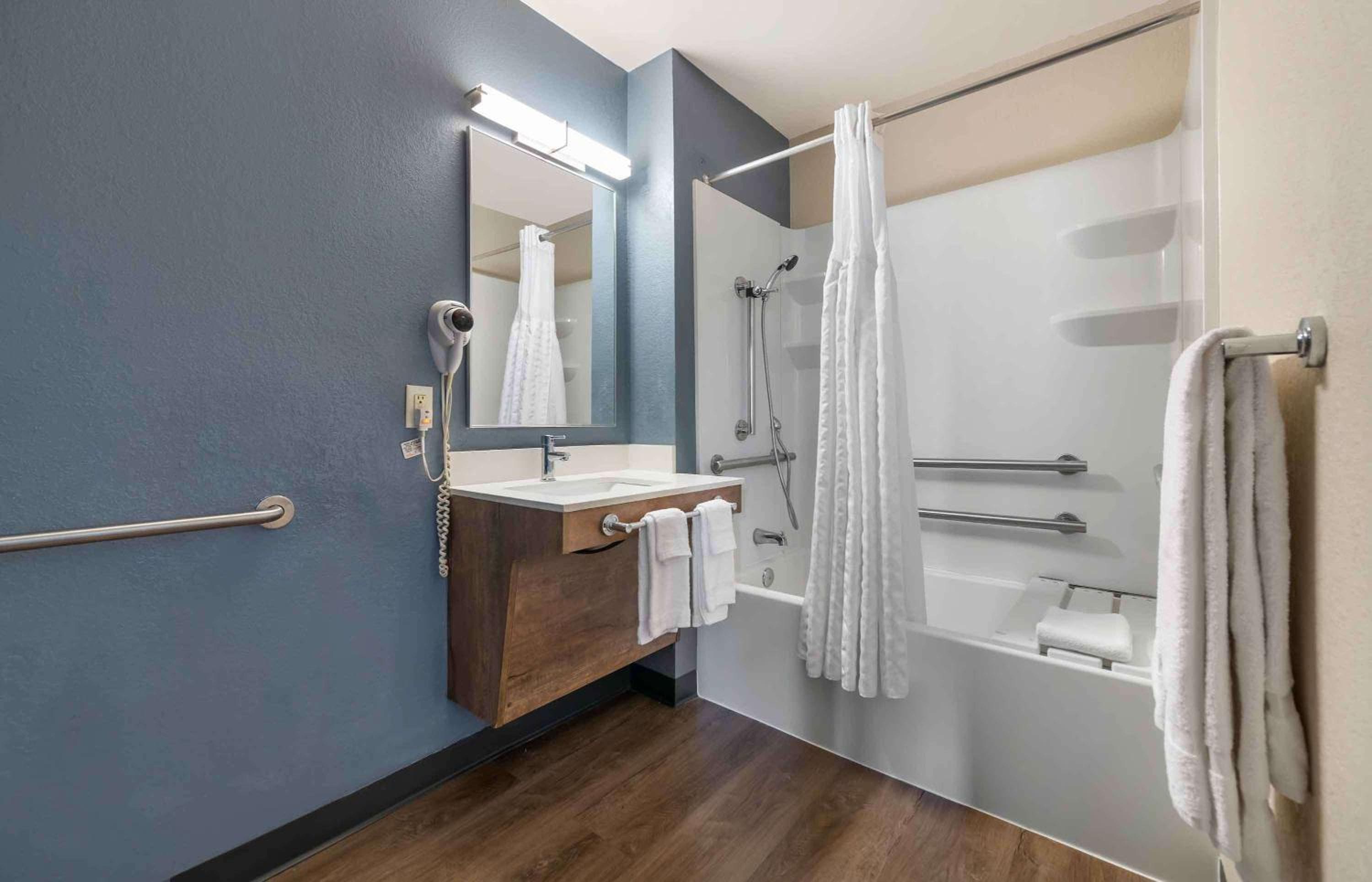 Extended Stay America Premier Suites - Miami - Airport - Doral - 25th Street — 10