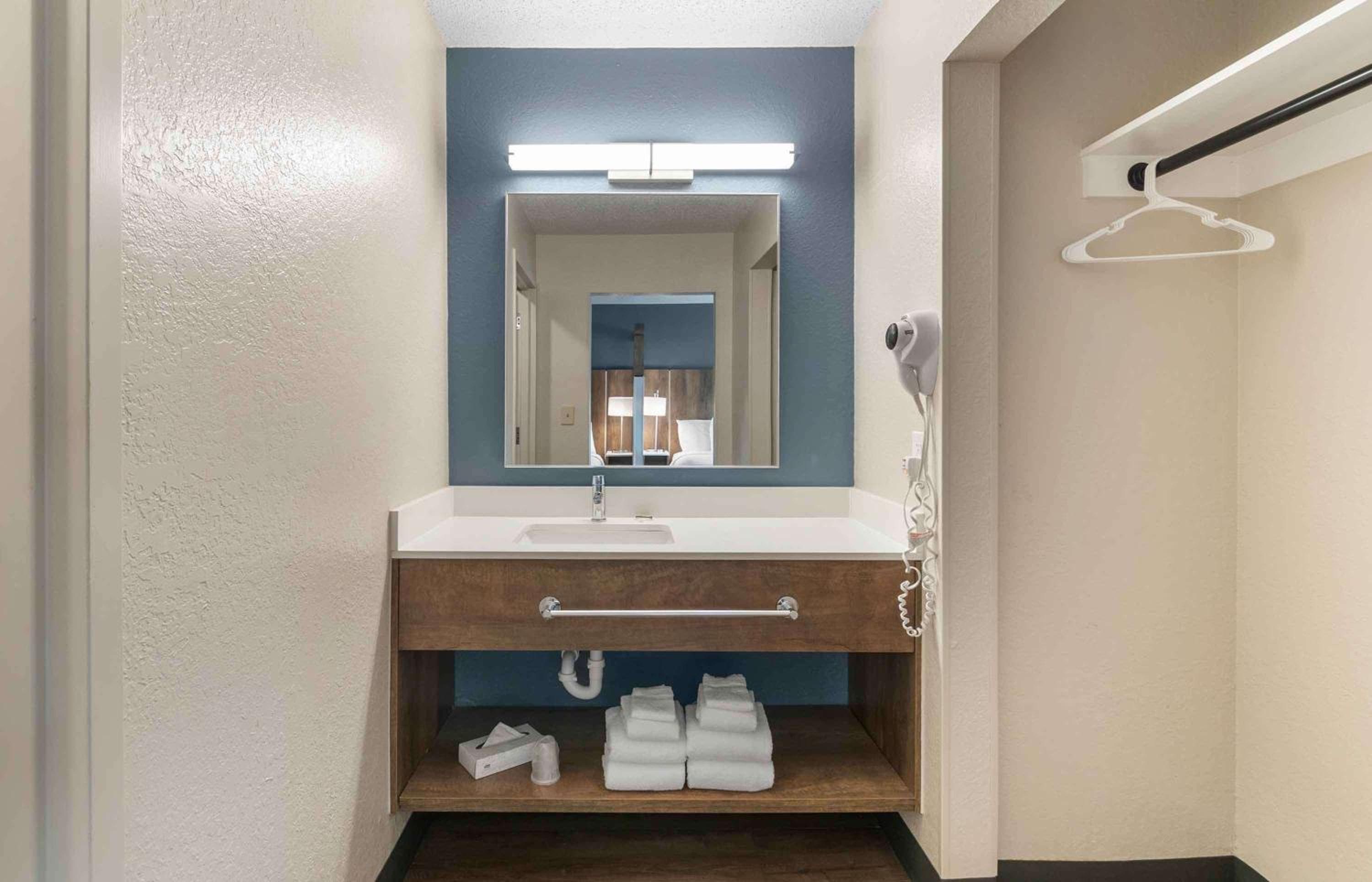 Extended Stay America Premier Suites - Miami - Airport - Doral - 25th Street — 19