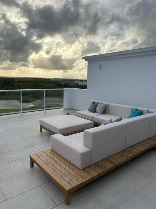 Ocean View Penthouse at Hard Rock by Unwind Properties — 16