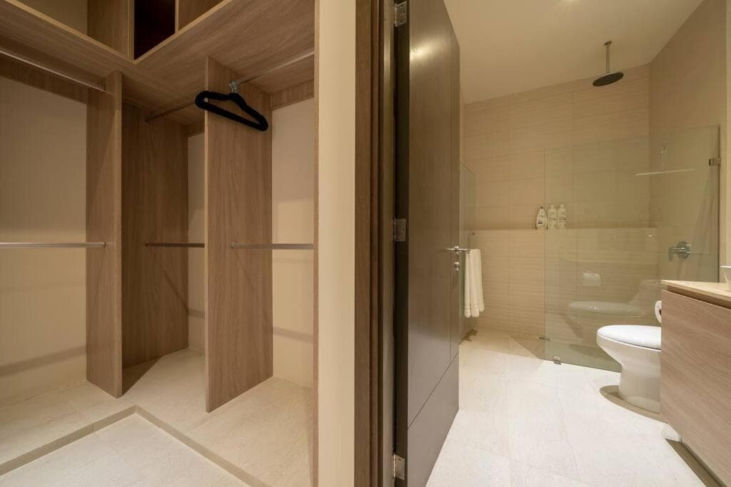 Palermo Vista Vela II 3BR/3.5 bath CONDO — 9