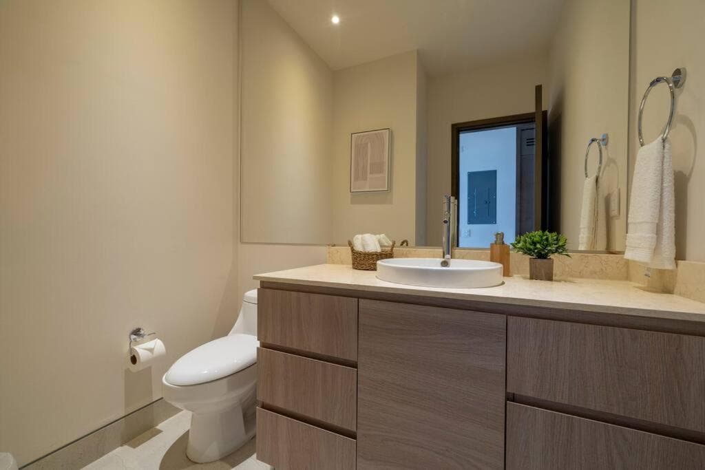 Palermo Vista Vela II 3BR/3.5 bath CONDO — 11