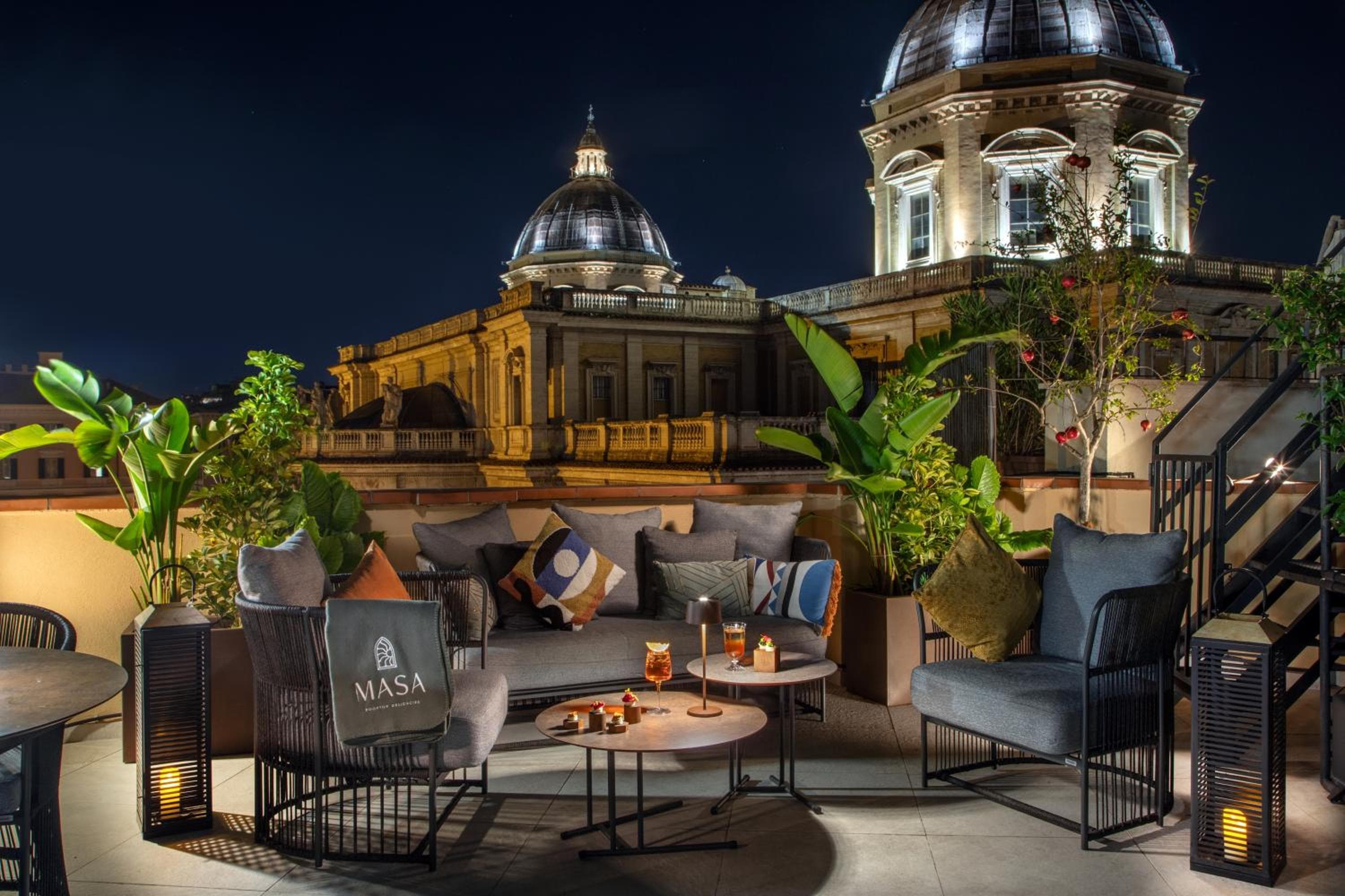L'Albergo Maggiore — 12