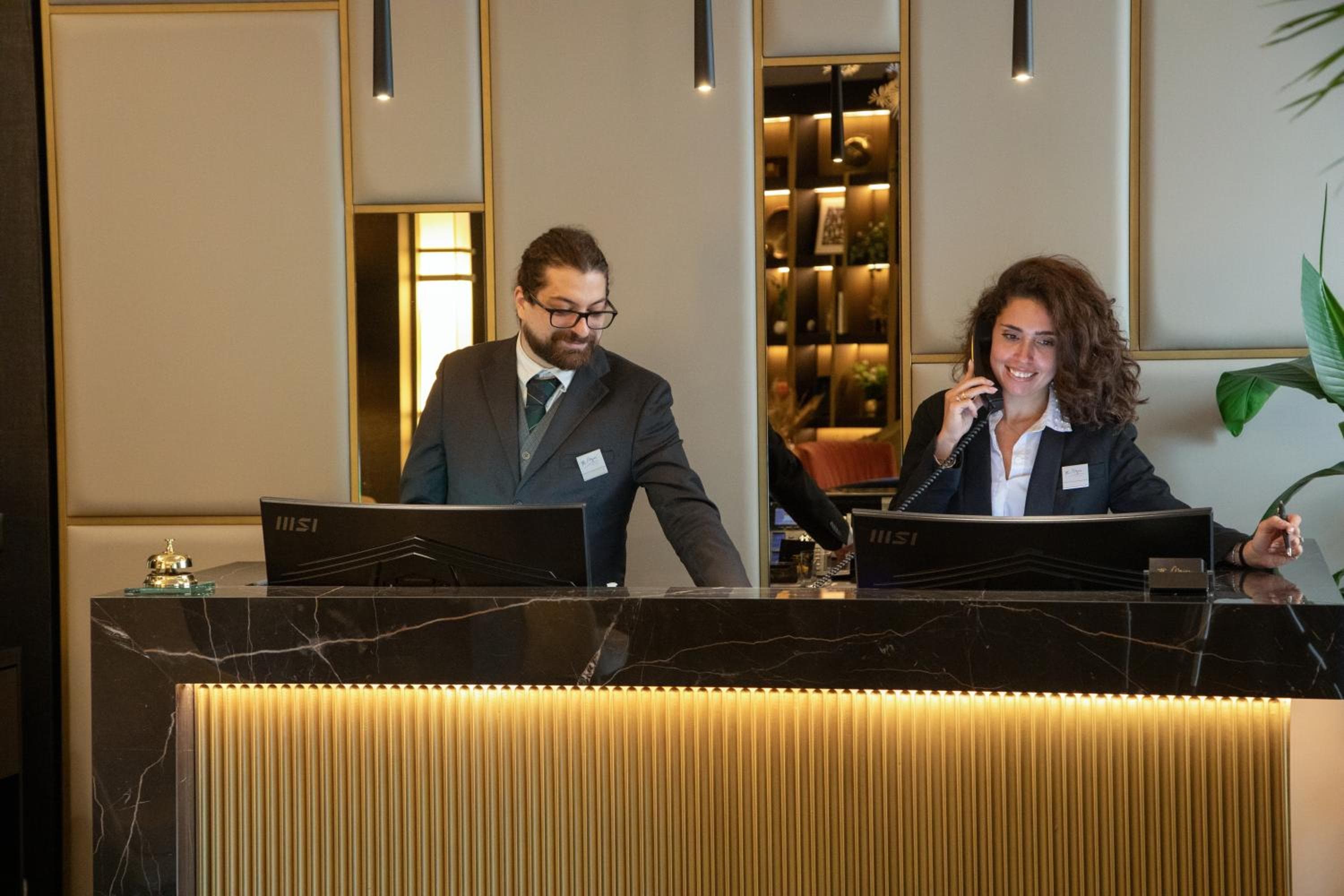 L'Albergo Maggiore — 28