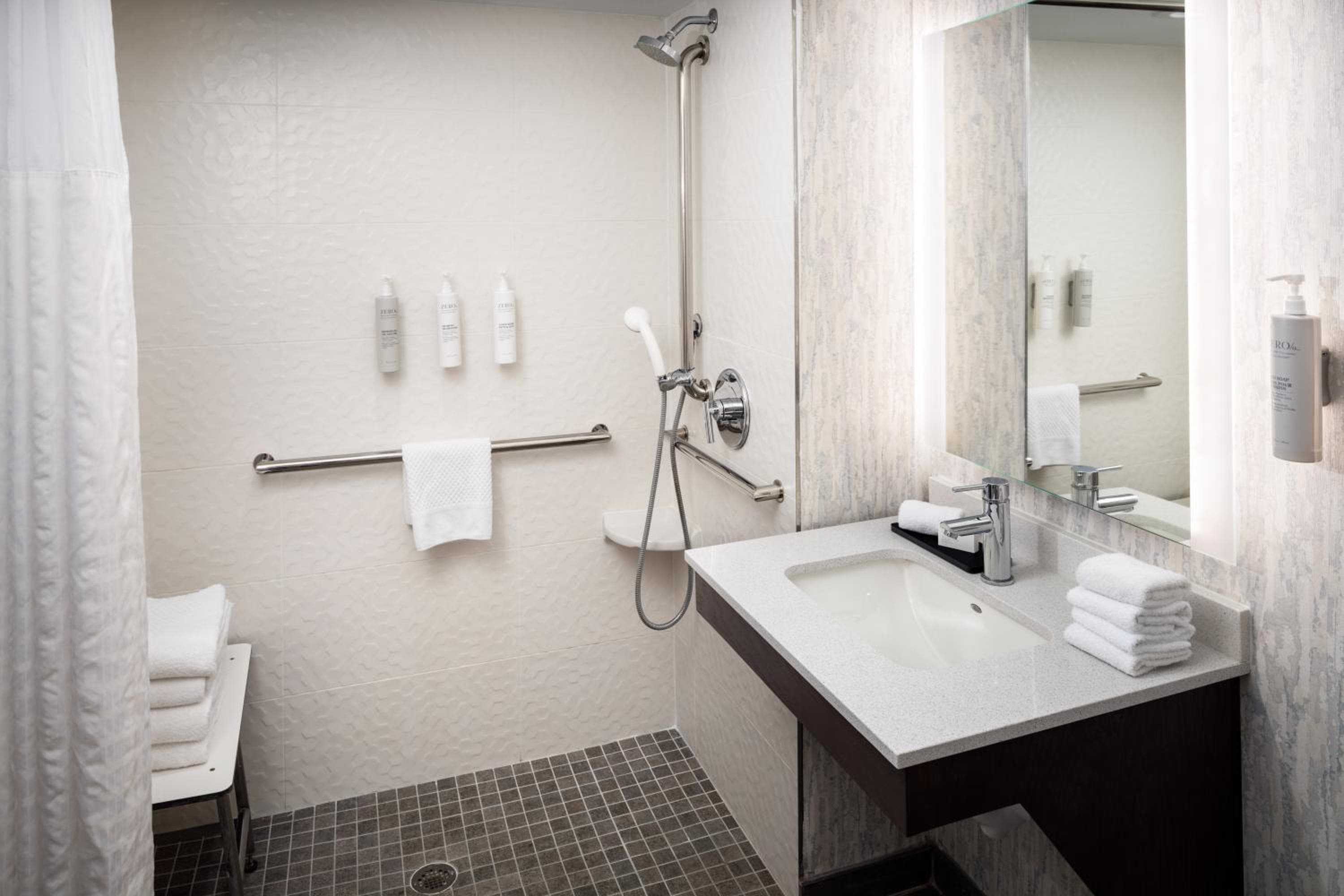 Embassy Suites by Hilton Orlando Norte — 13