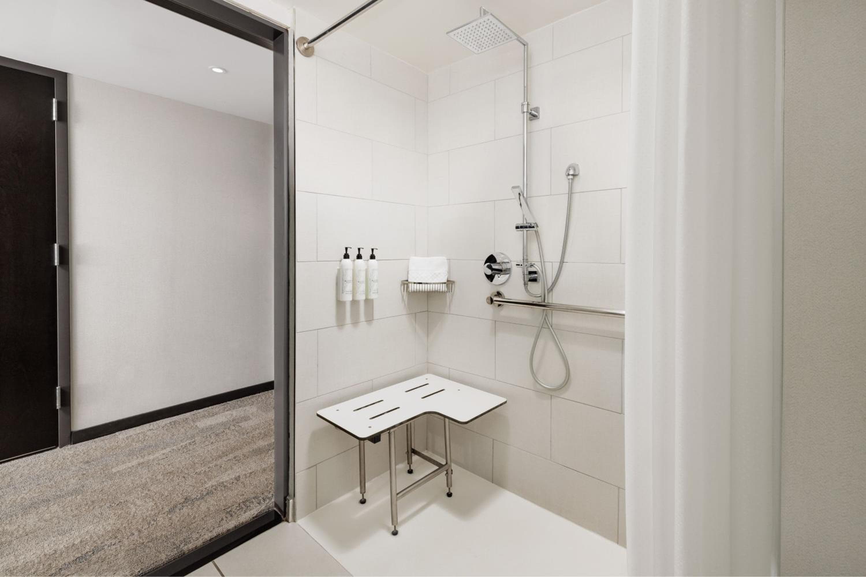 Fairfield Inn & Suites by Marriott New York Manhattan/Times Square Sud — 17