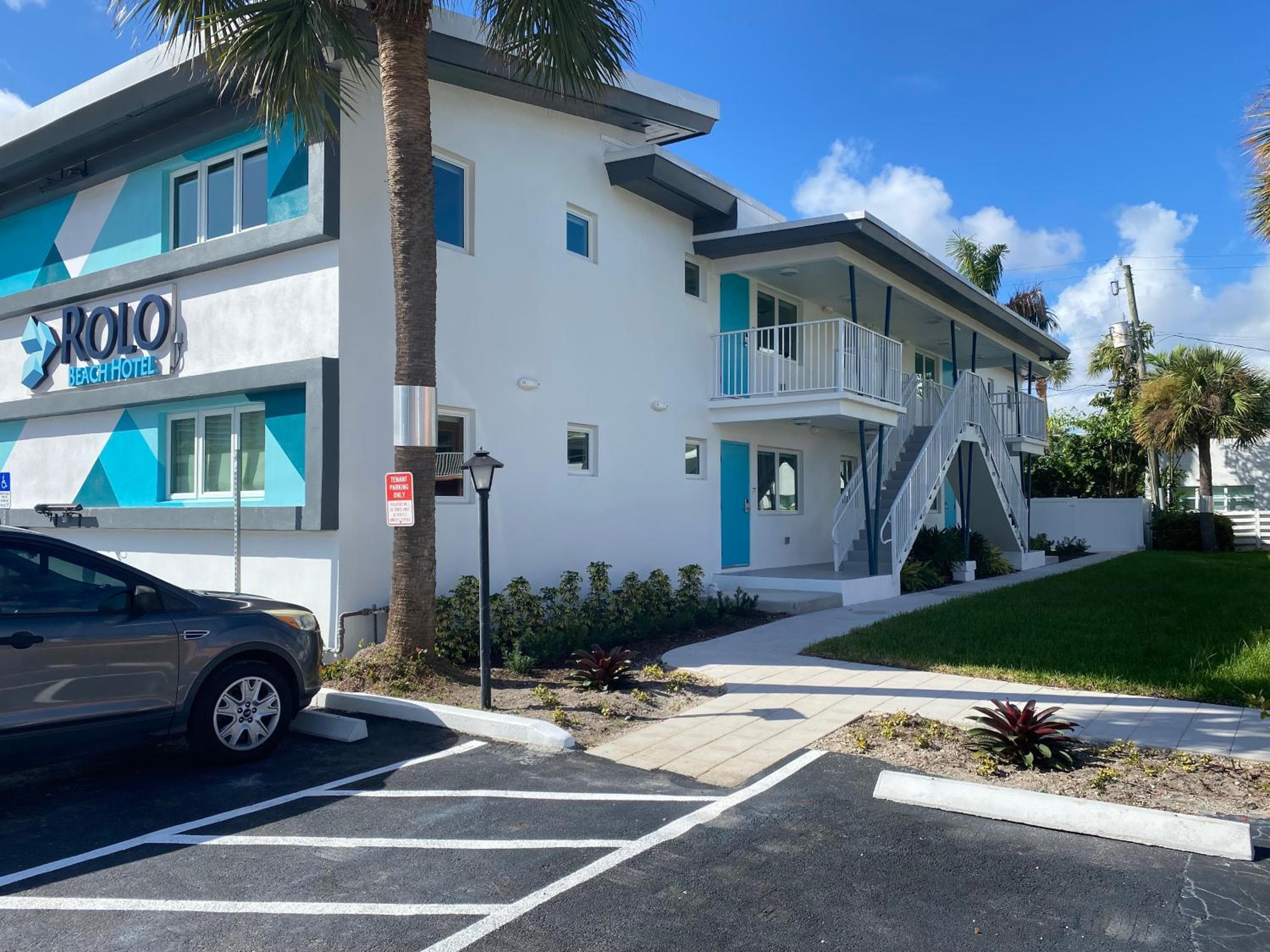 Rolo Beach Hotel — 11