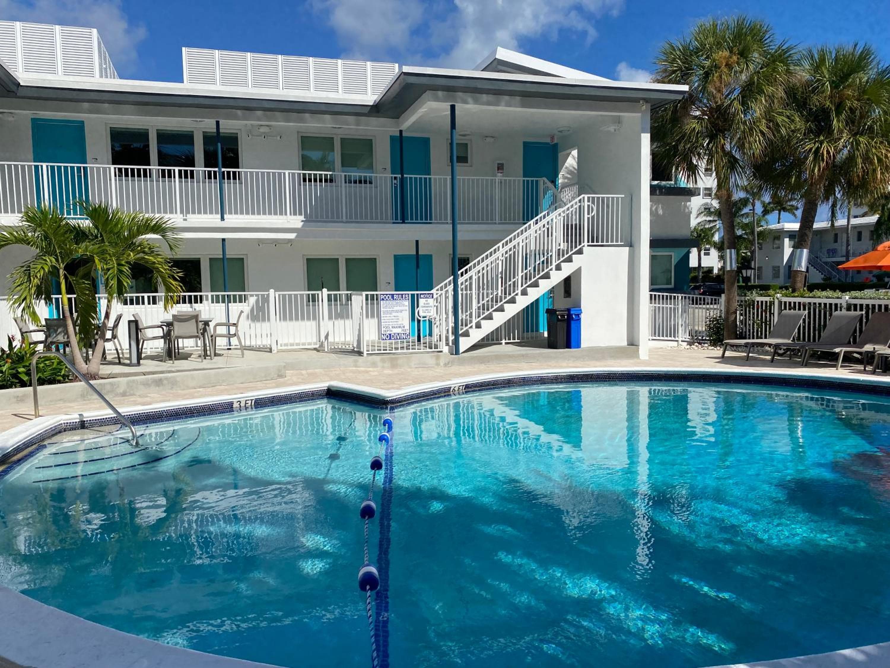 Rolo Beach Hotel — 5