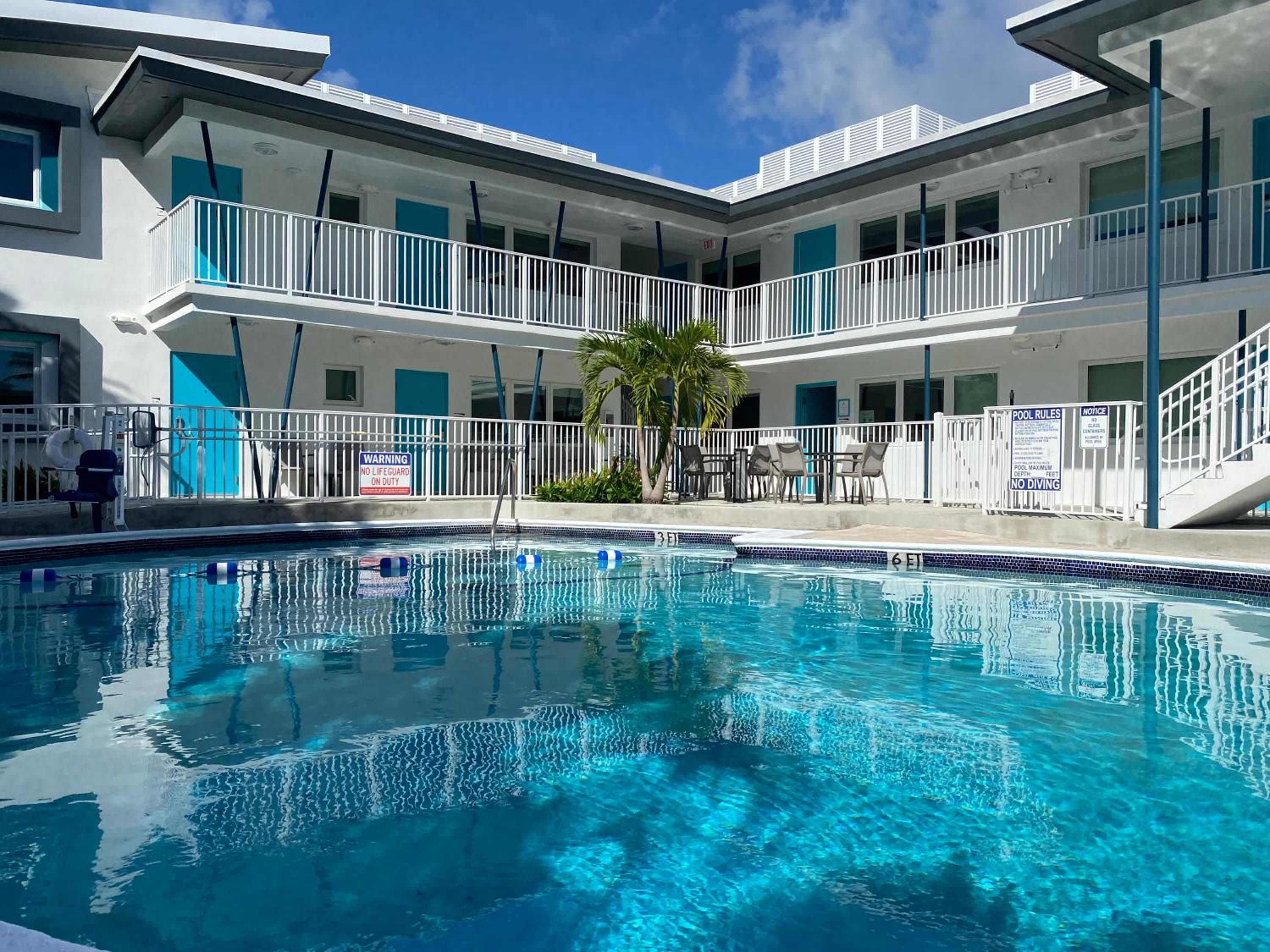 Rolo Beach Hotel — 2