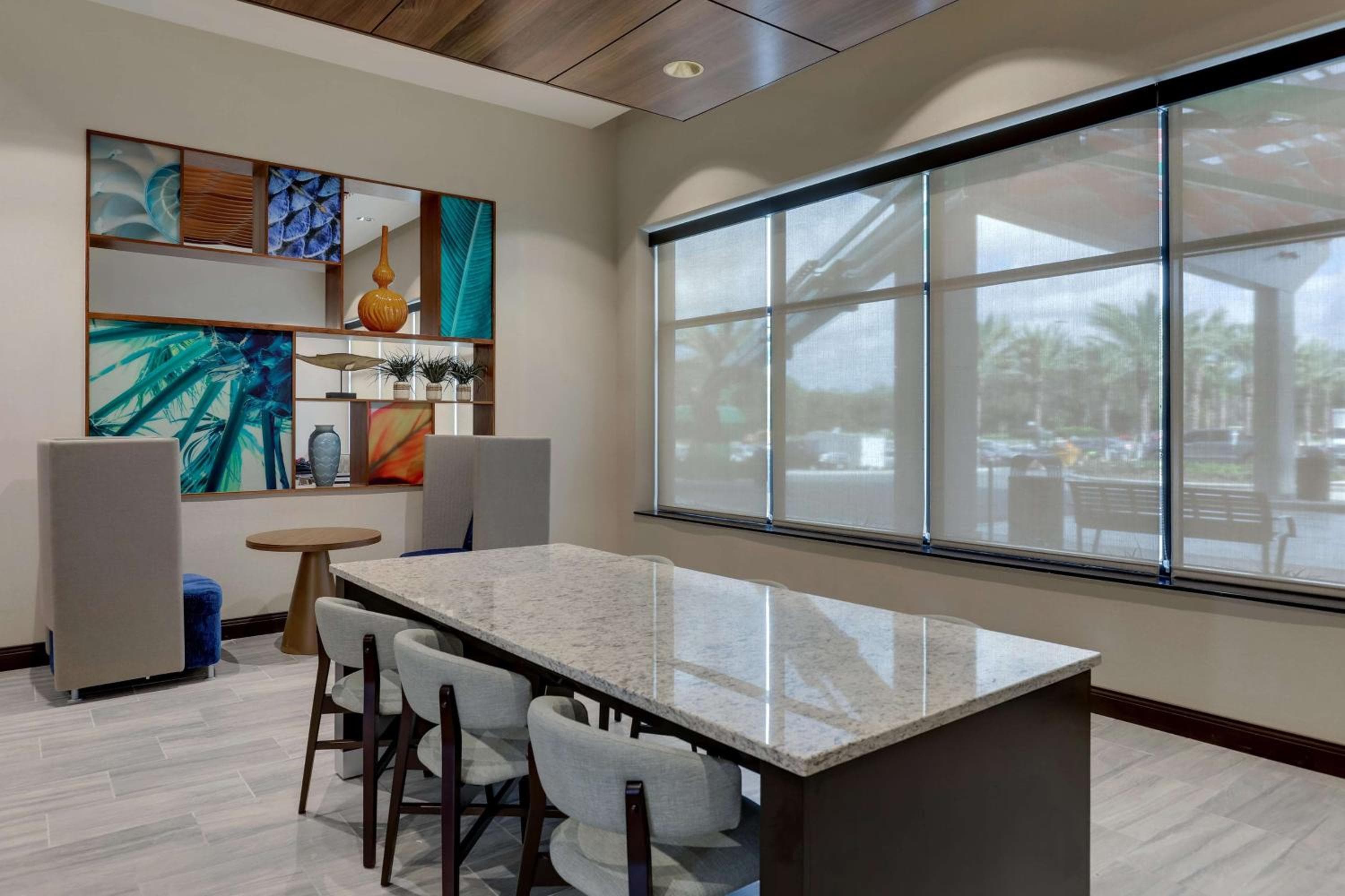 Hotel Drury Plaza Orlando - Área de Disney Springs — 10