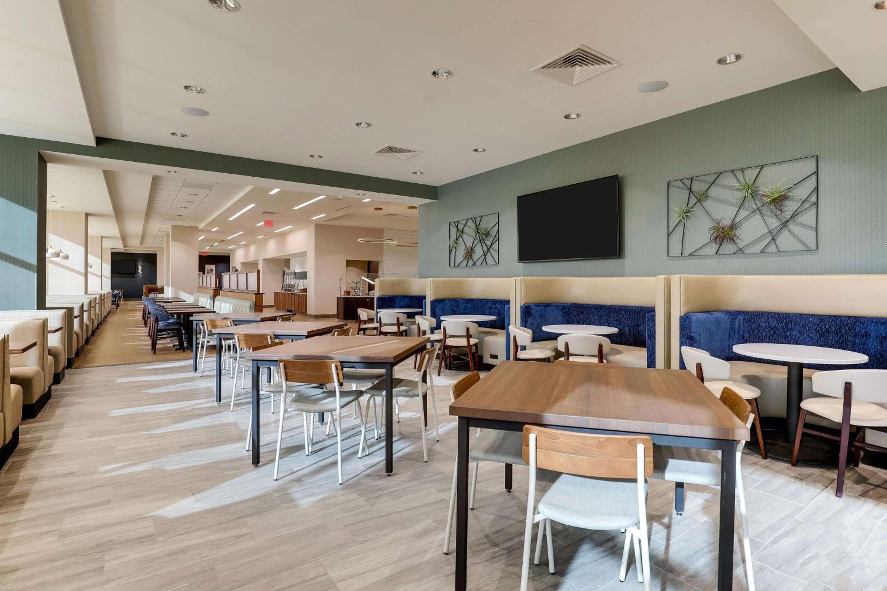Hotel Drury Plaza Orlando - Área de Disney Springs — 11