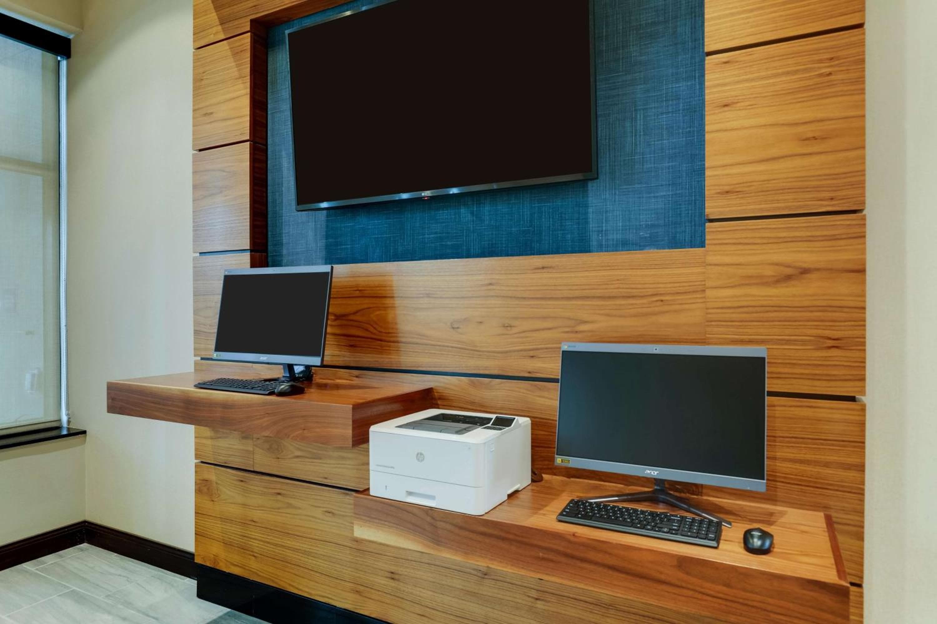 Hotel Drury Plaza Orlando - Área de Disney Springs — 16