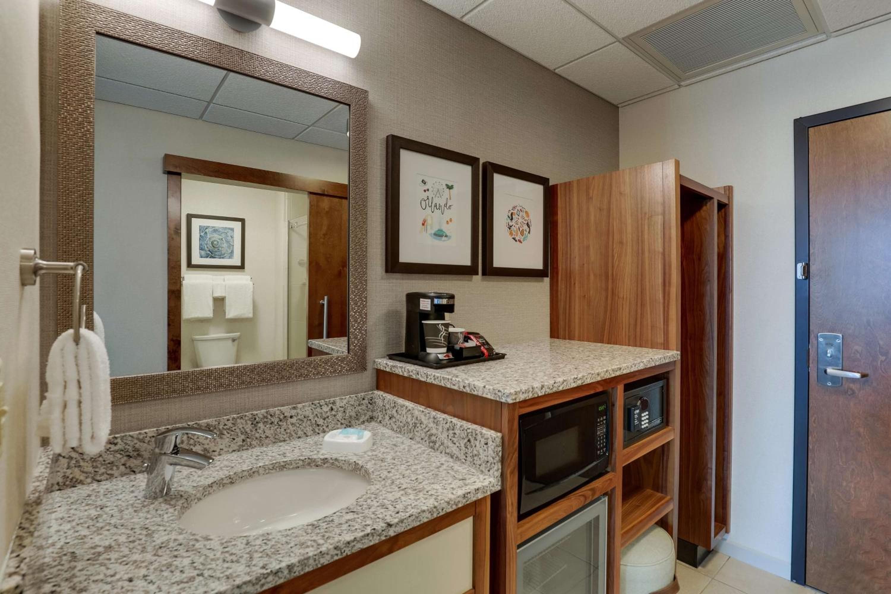 Drury Plaza Hotel Orlando - Disney Springs Area — 20