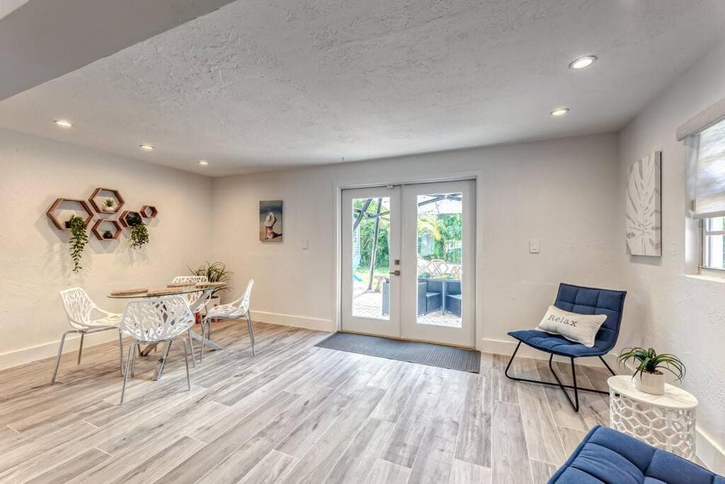 Mango Manor - Walk to Las Olas! — 28