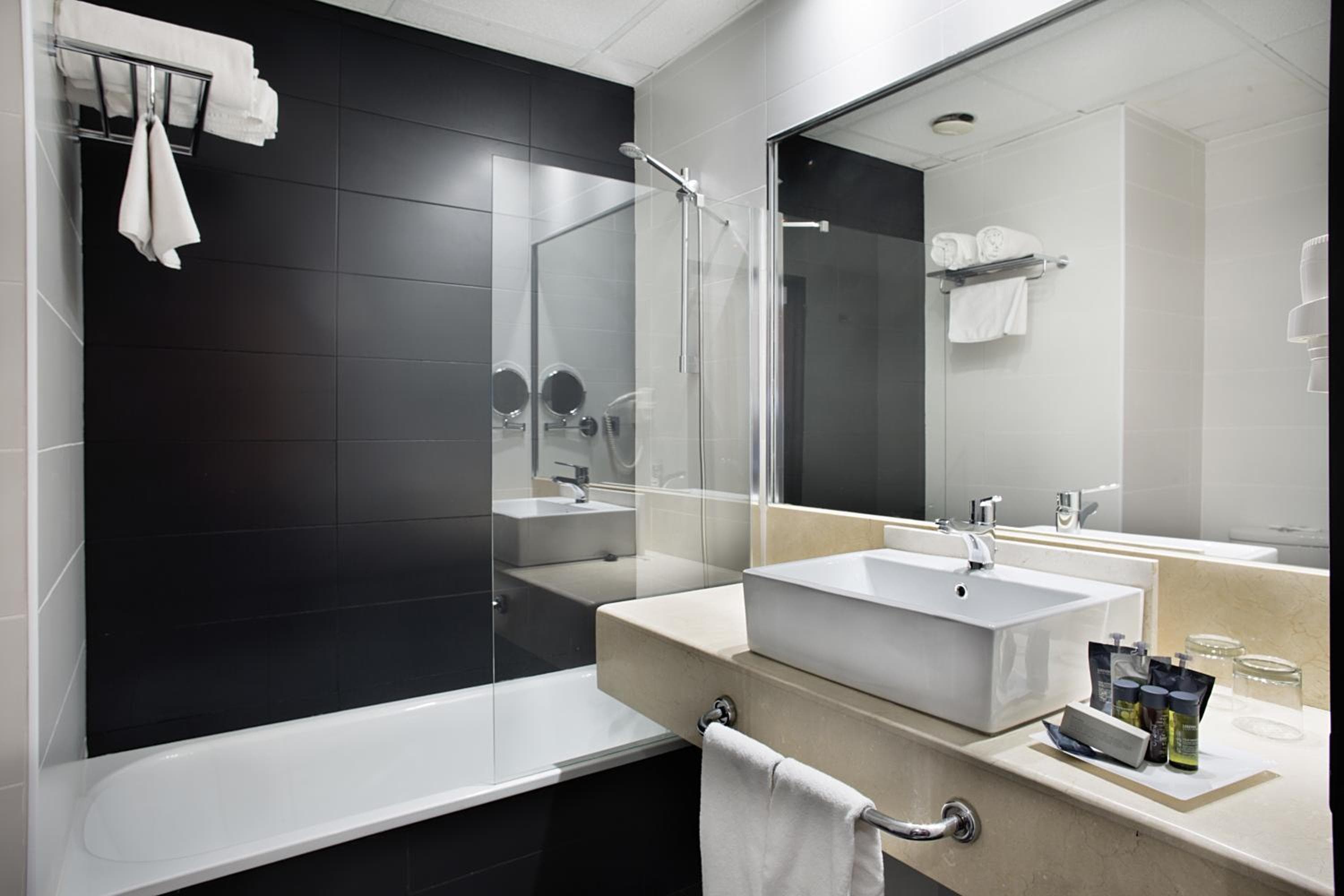 Hotel Chamartin The One — 12