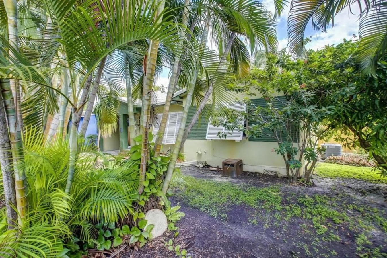 Tranquil Poolside Bliss Pergola Deck Turf Yard — 12
