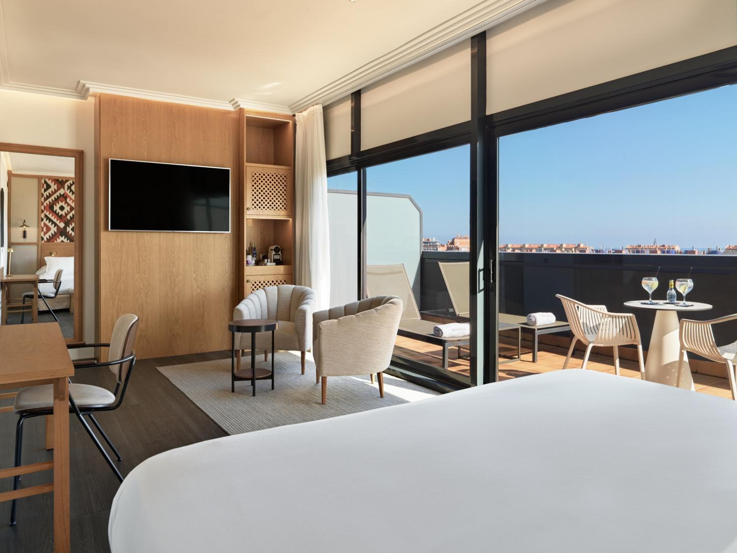 H10 Marina Barcelona — 25