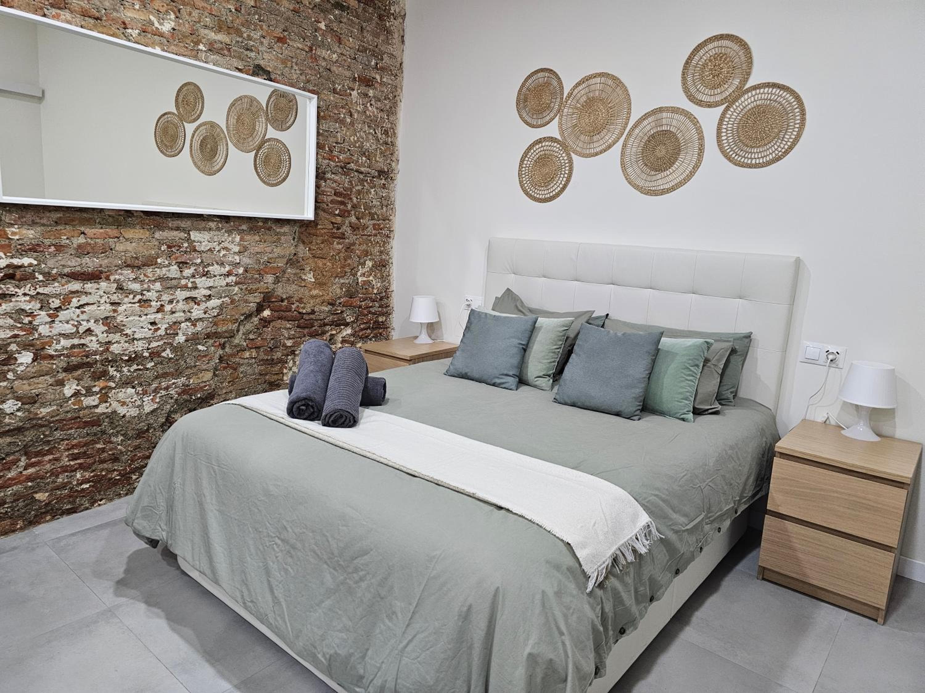 Estudio Trinidad Centro Málaga 2 — 18