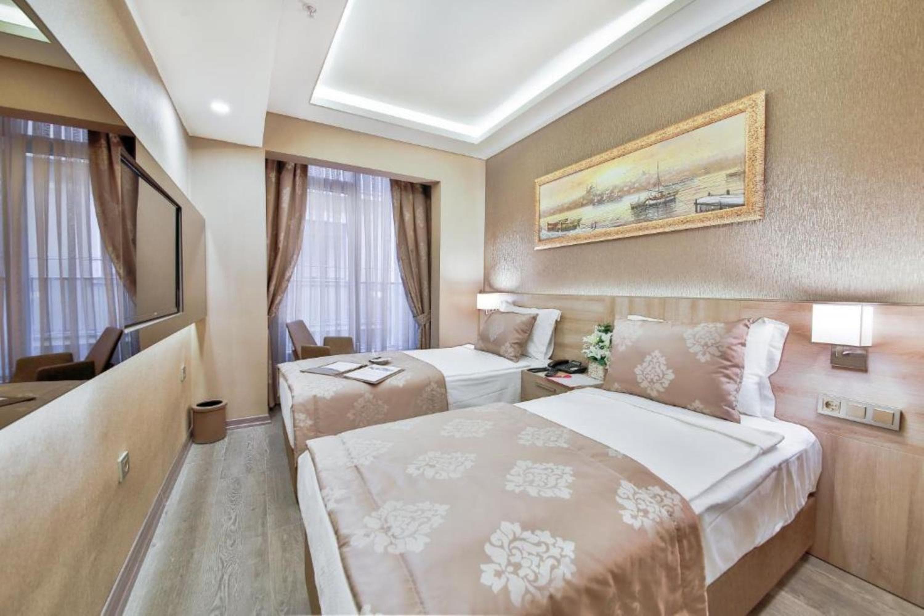 Ayramin Deluxe Hotel Taksim — 7