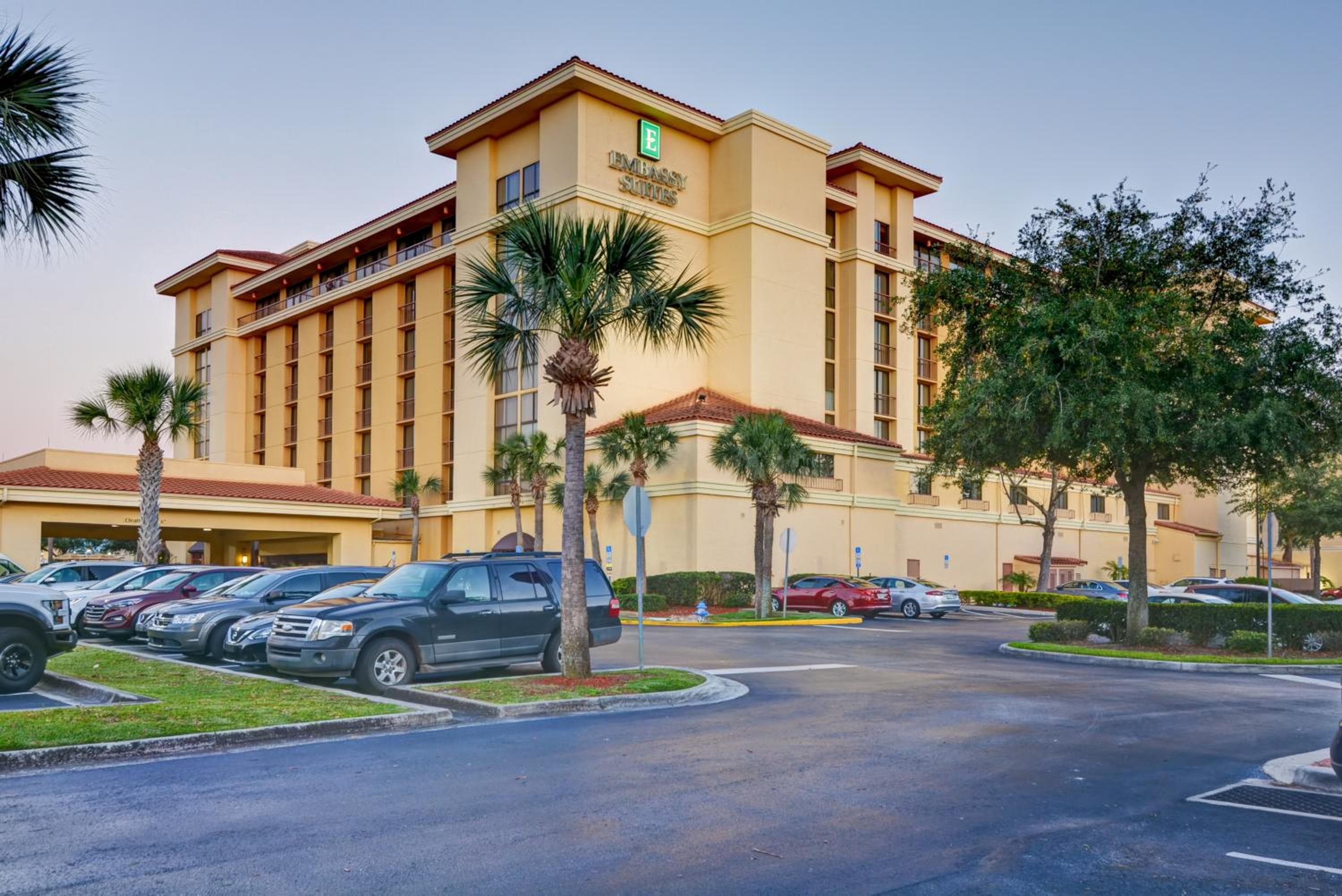 Embassy Suites by Hilton Orlando Norte — 1