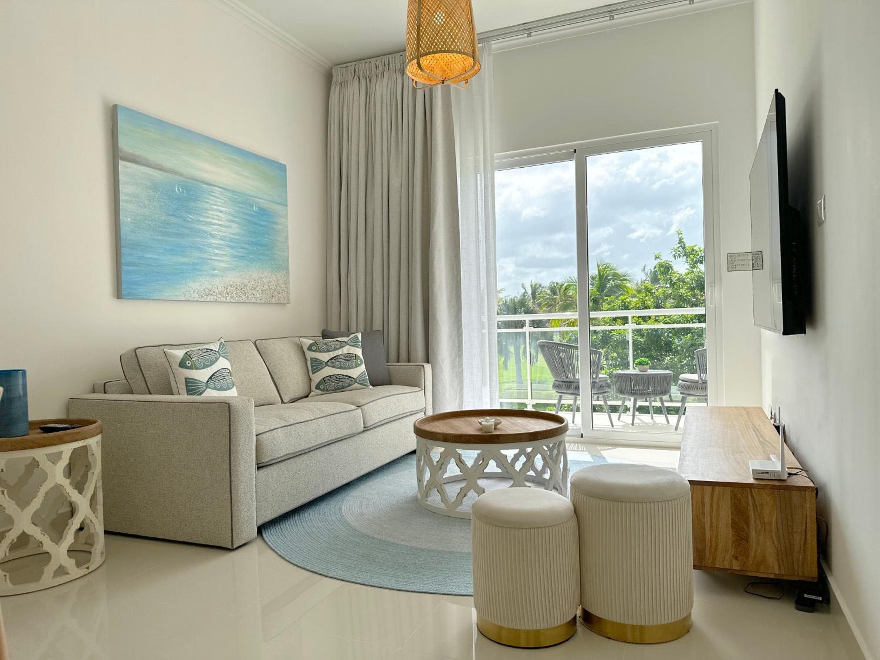 Golf e condominio con vista sul lago vicino alla spiaggia — 6