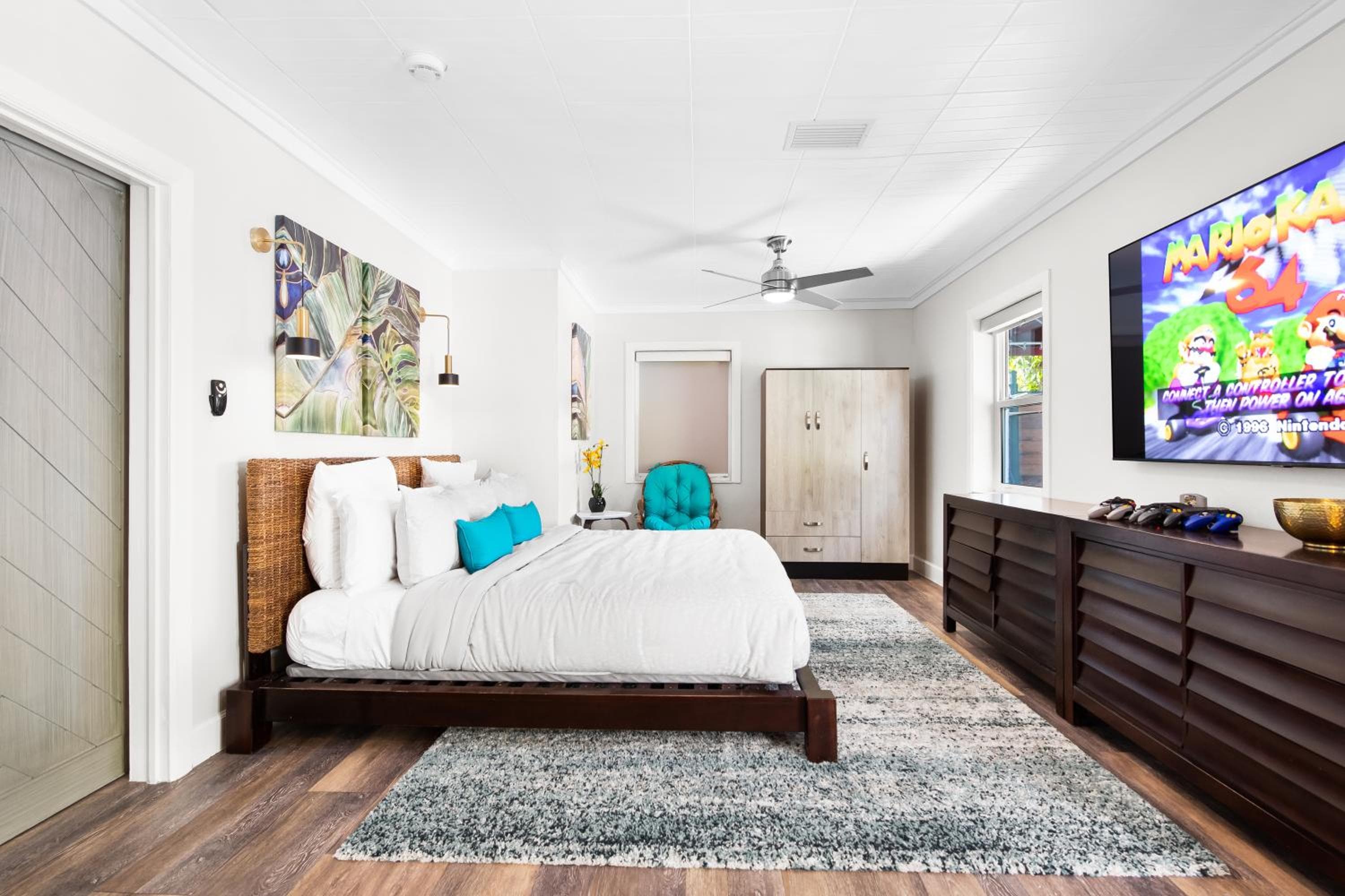 Palms Retreat! Giant Heated Pool-HotTub-FirePit-5Min2Beach-Pets-EV Chgr — 23