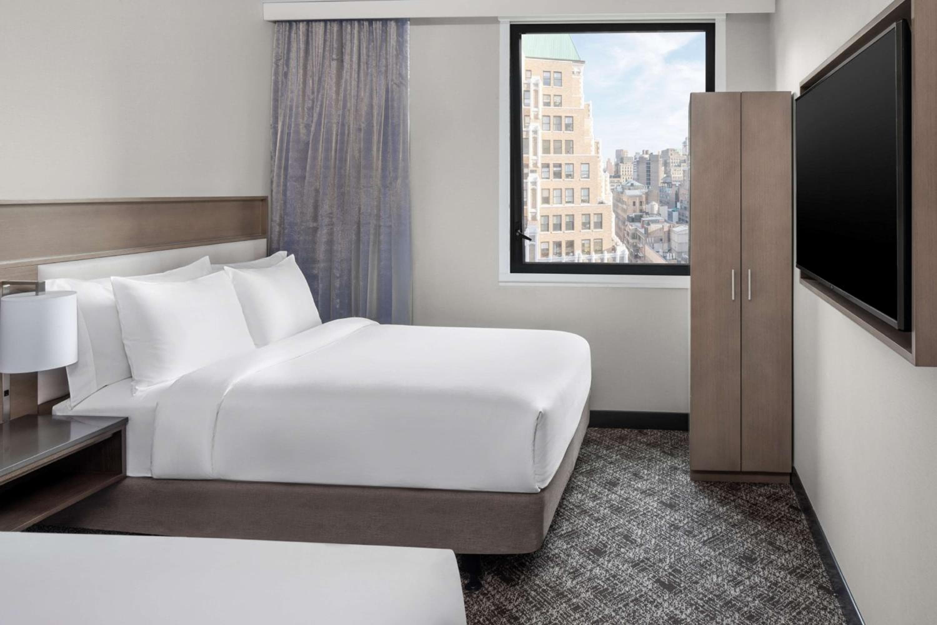 DoubleTree by Hilton New York Times Square South — 9