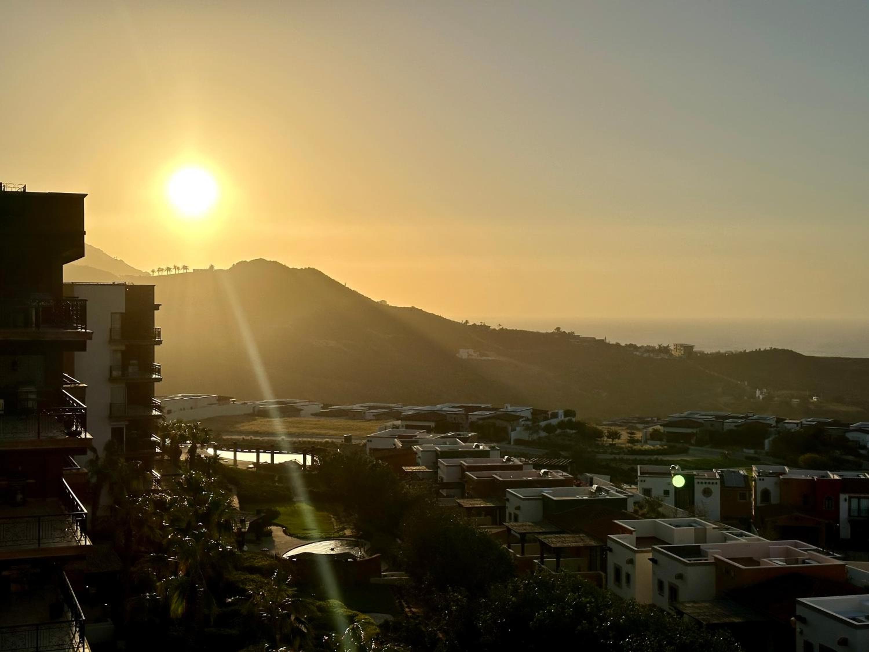 Stunning 3BR Condo with Ocean Views, Golf Course & Resort Amenities — 19