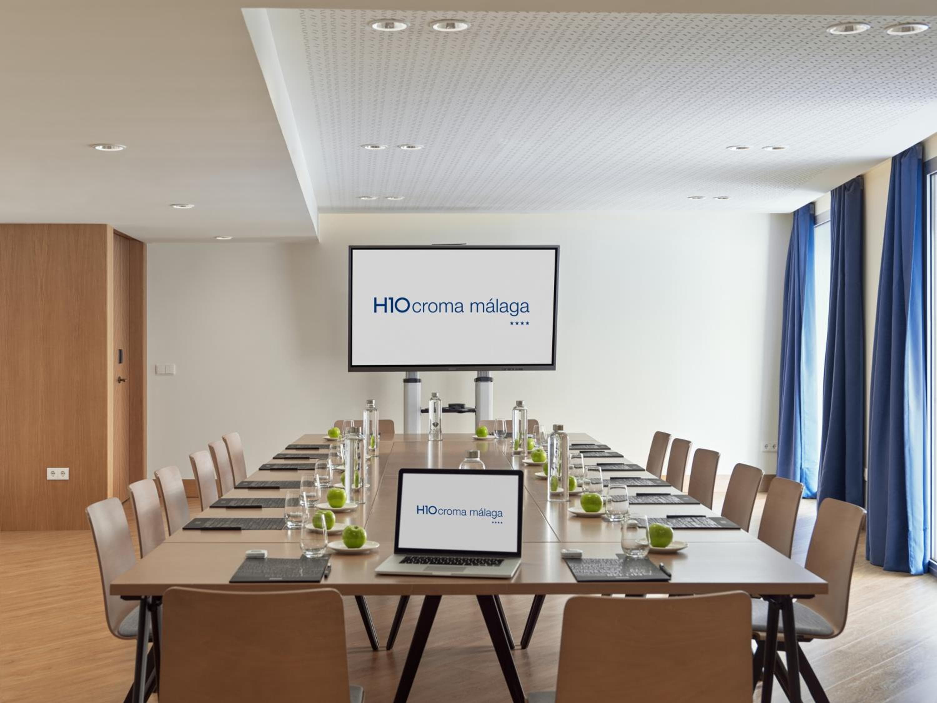 H10 Croma Málaga — 16