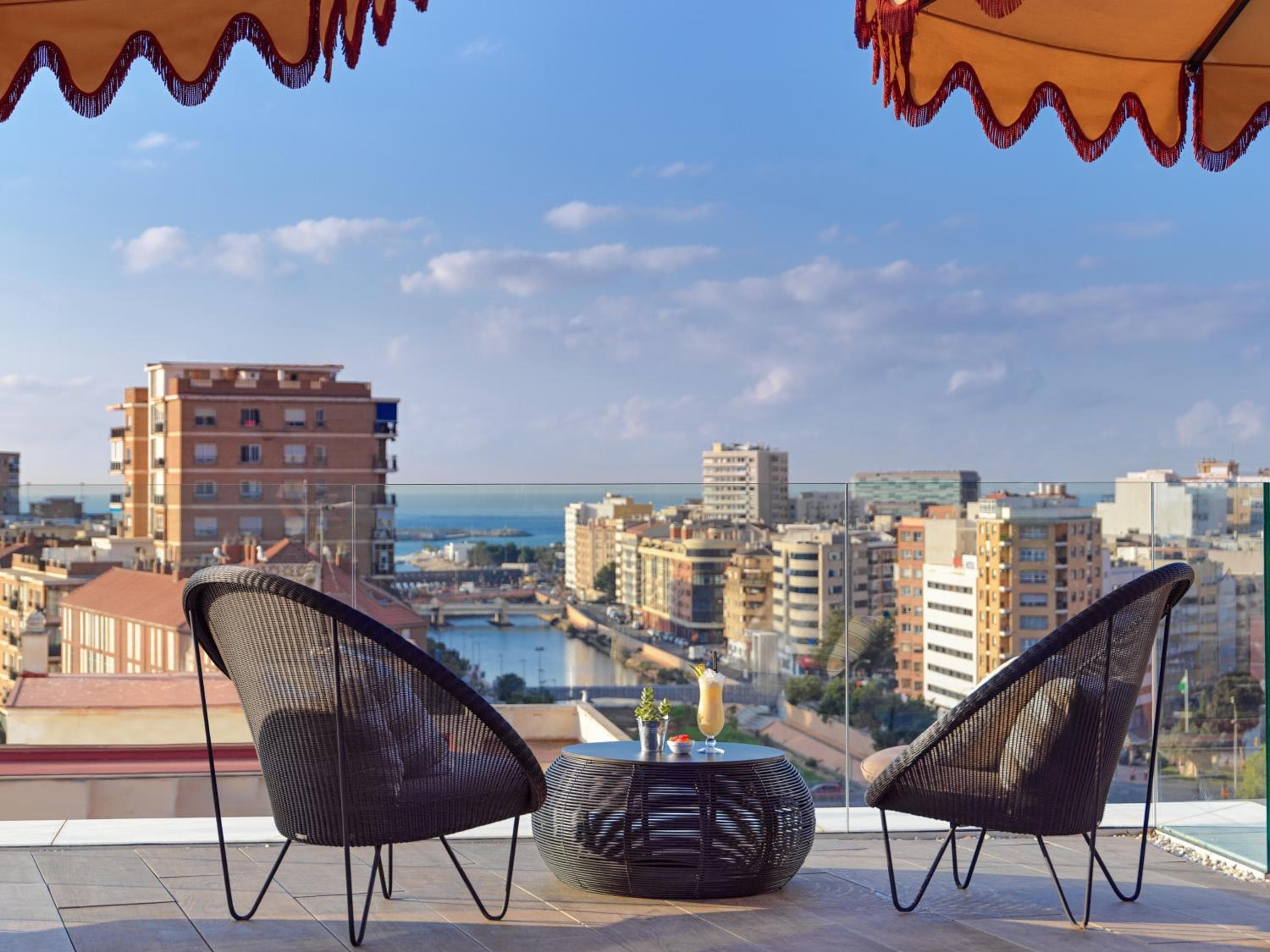 H10 Croma Málaga — 10