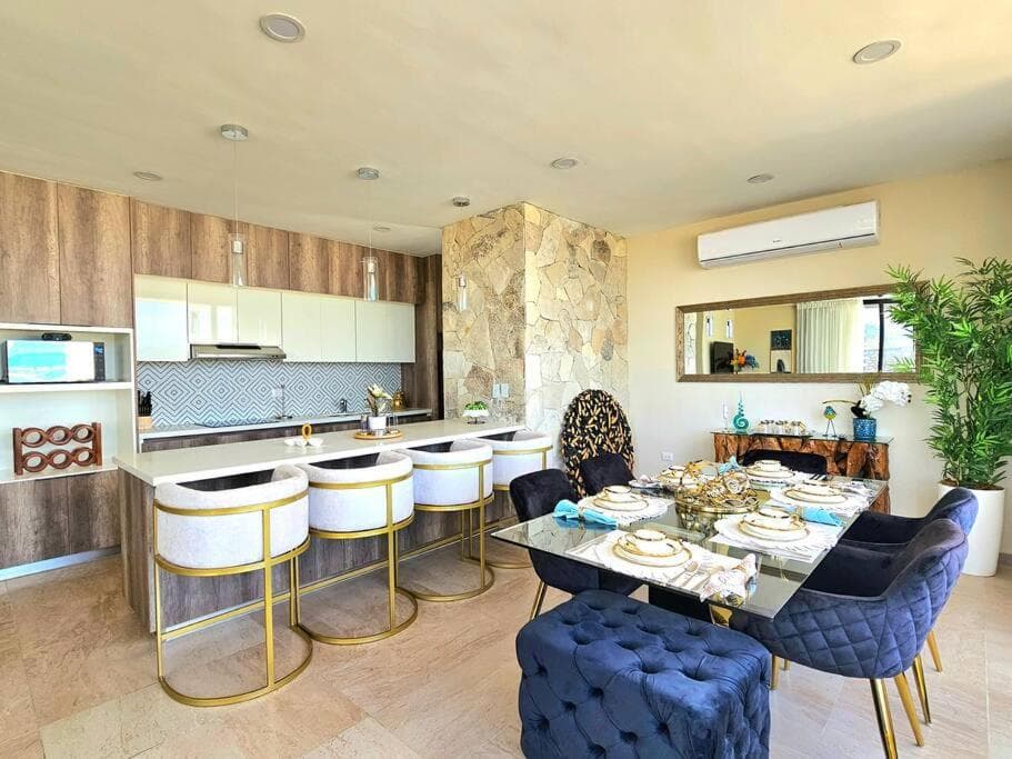 Amazing Panoramic View from Penthouse in Pedregal — 2